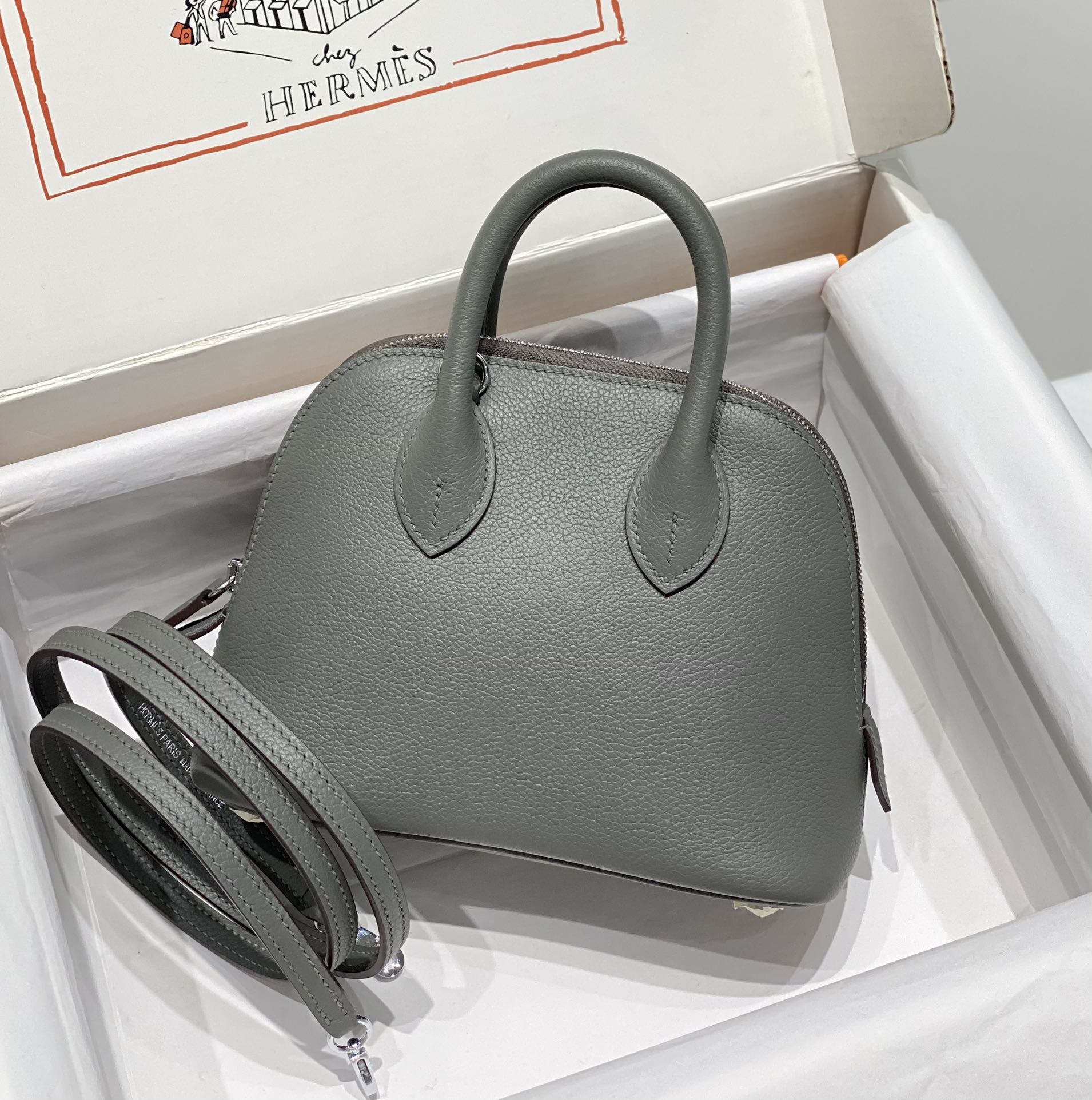 Hermes A貨 女款 Bolide 手提包 冰川灰簡約款| 14 Hermes A貨 女款 Bolide 手提包 冰川灰簡約款