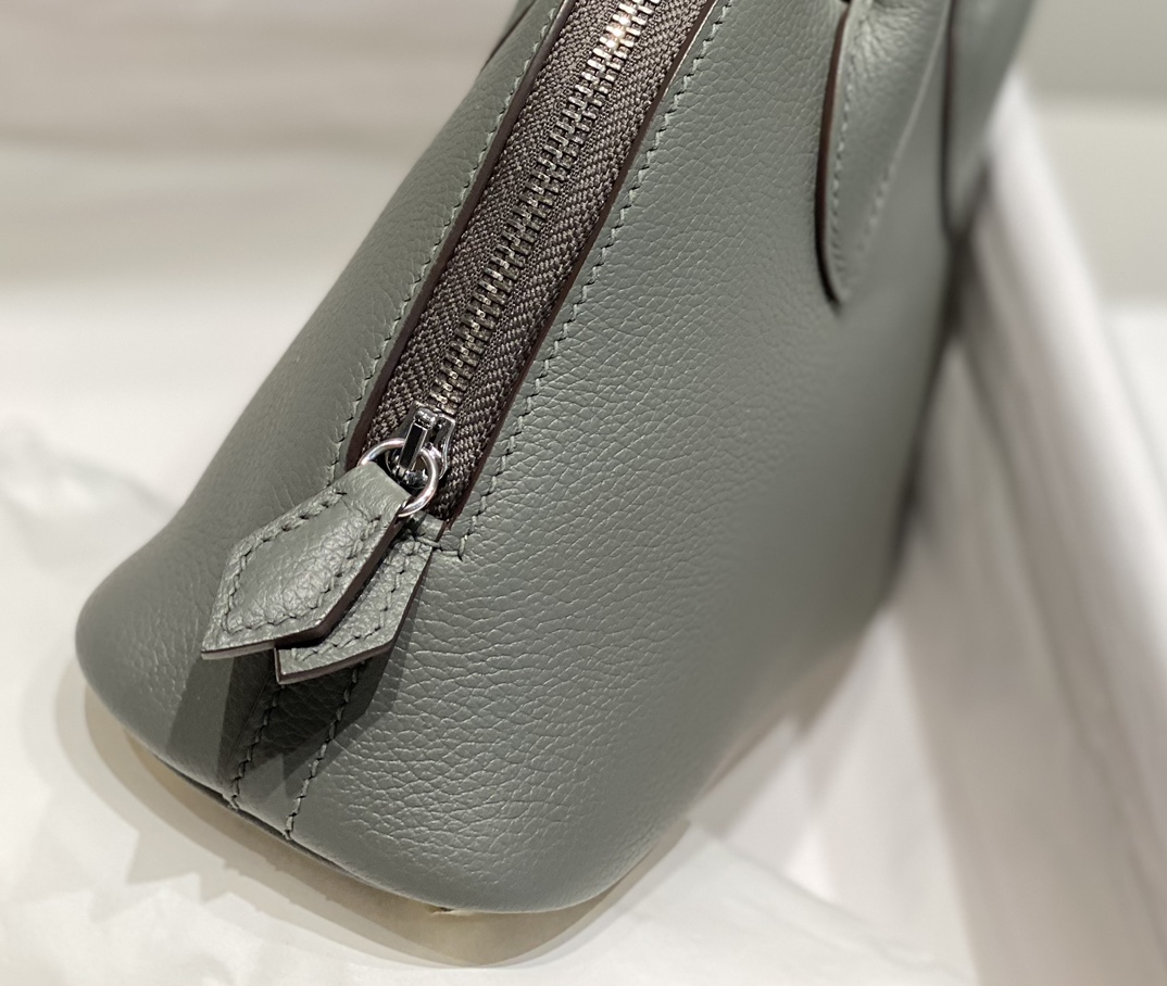 Hermes A貨 女款 Bolide 手提包 冰川灰簡約款| 9 Hermes A貨 女款 Bolide 手提包 冰川灰簡約款