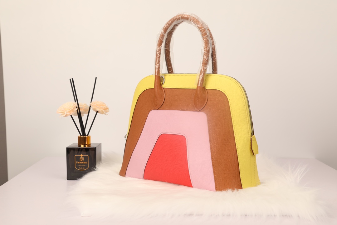 Hermes 高仿 女款 Bolide 拼色手提包 彩虹設計款| 10 Hermes 高仿 女款 Bolide 拼色手提包 彩虹設計款