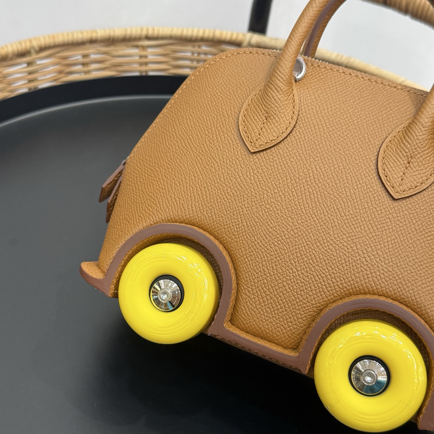 Hermes 高仿 女款 Mini Bolide 小車包 焦糖棕可愛設計款| 11 Hermes 高仿 女款 Mini Bolide 小車包 焦糖棕可愛設計款