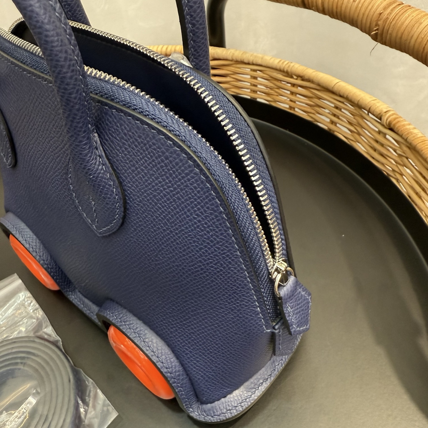 Hermes 一比一 女款 Mini Bolide 小車包 深藍紅輪潮流款| 12 Hermes 一比一 女款 Mini Bolide 小車包 深藍紅輪潮流款
