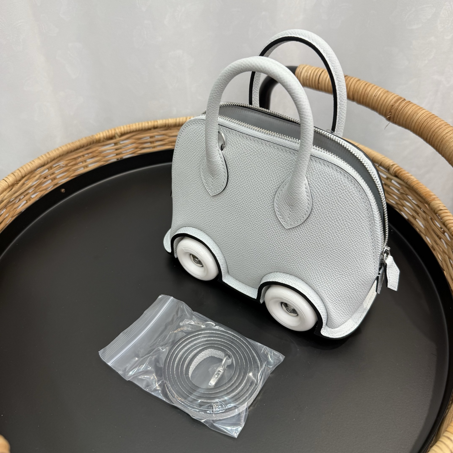 Hermes A貨 女款 Mini Bolide 小車包 冰川白清新款| 9 Hermes A貨 女款 Mini Bolide 小車包 冰川白清新款