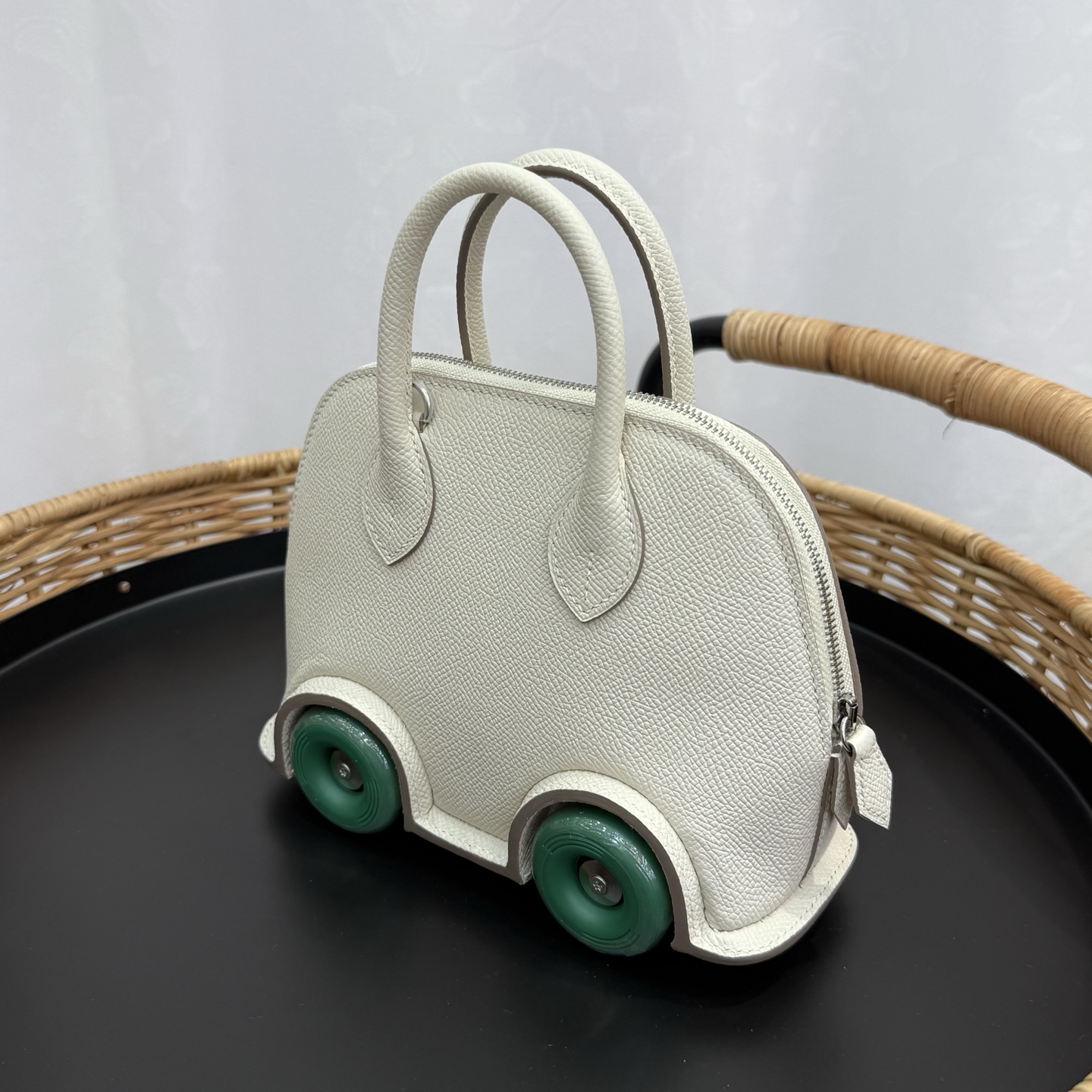Hermes 高仿 女款 Mini Bolide 小車包 奶油白綠輪設計款| 13 Hermes 高仿 女款 Mini Bolide 小車包 奶油白綠輪設計款