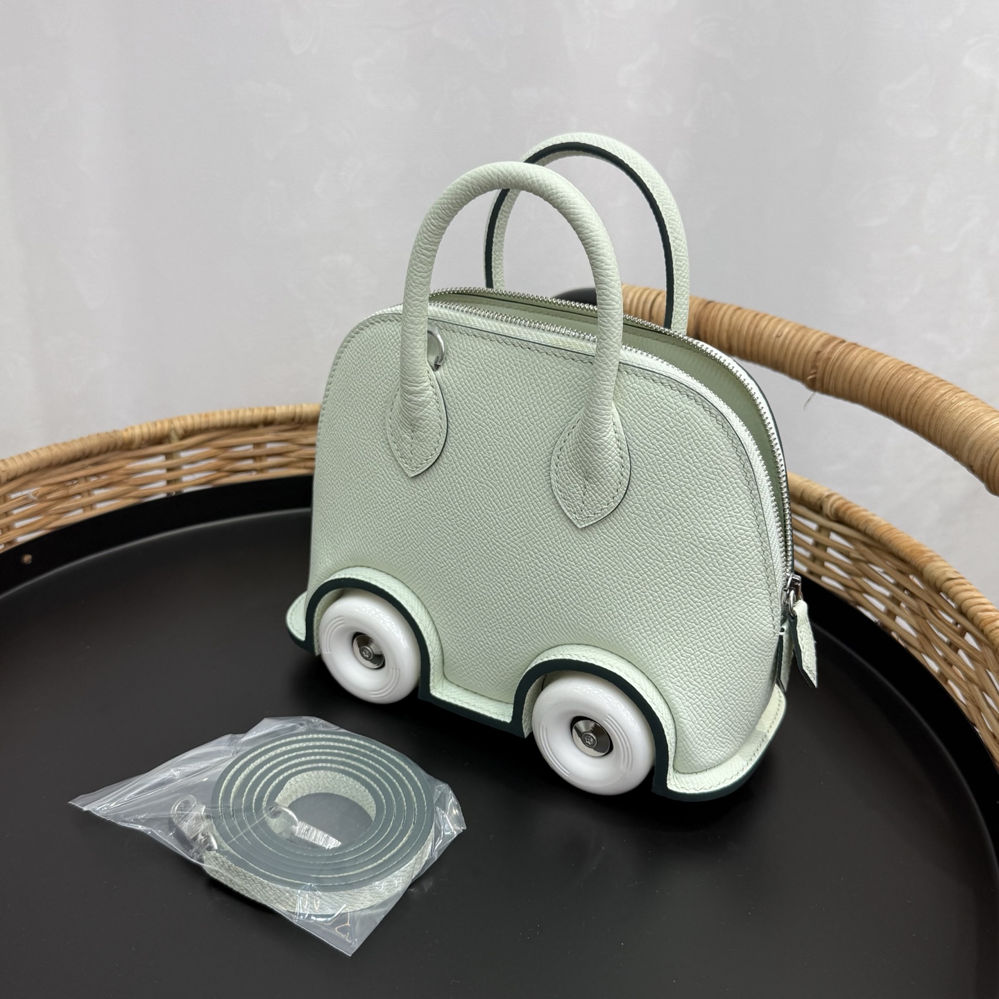 Hermes 一比一 女款 Mini Bolide 小車包 薄荷綠清新款| 13 Hermes 一比一 女款 Mini Bolide 小車包 薄荷綠清新款