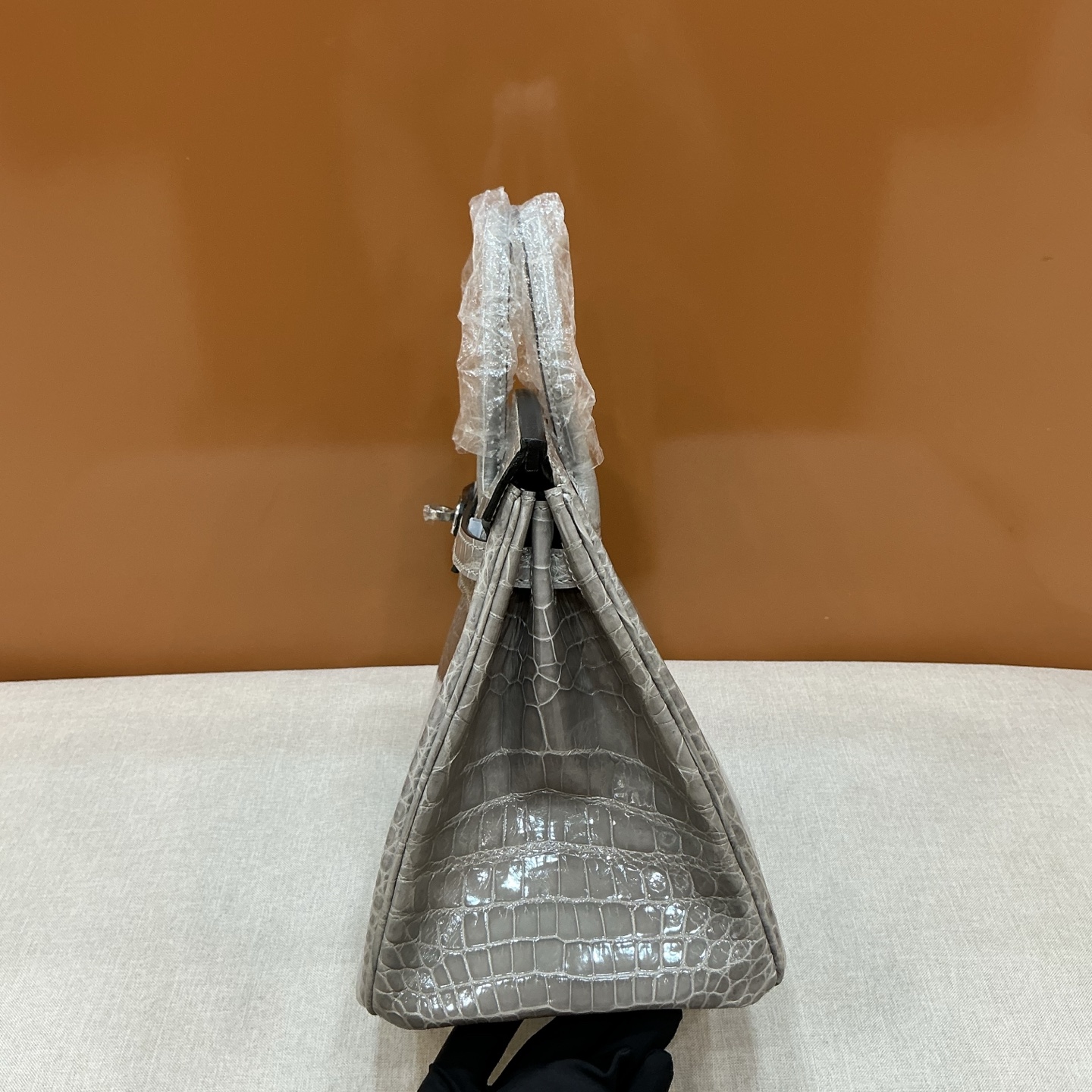Hermes 高仿 女款 Birkin 鱷魚紋手提包 灰色典雅款| 10 Hermes 高仿 女款 Birkin 鱷魚紋手提包 灰色典雅款