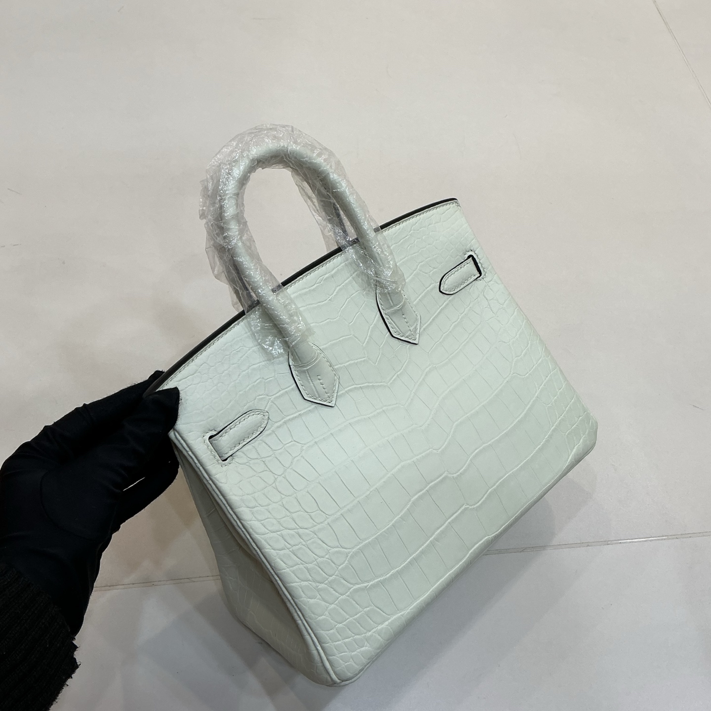 Hermes A貨 Birkin 鱷魚紋手提包 淡綠清新款| 10 Hermes A貨 Birkin 鱷魚紋手提包 淡綠清新款
