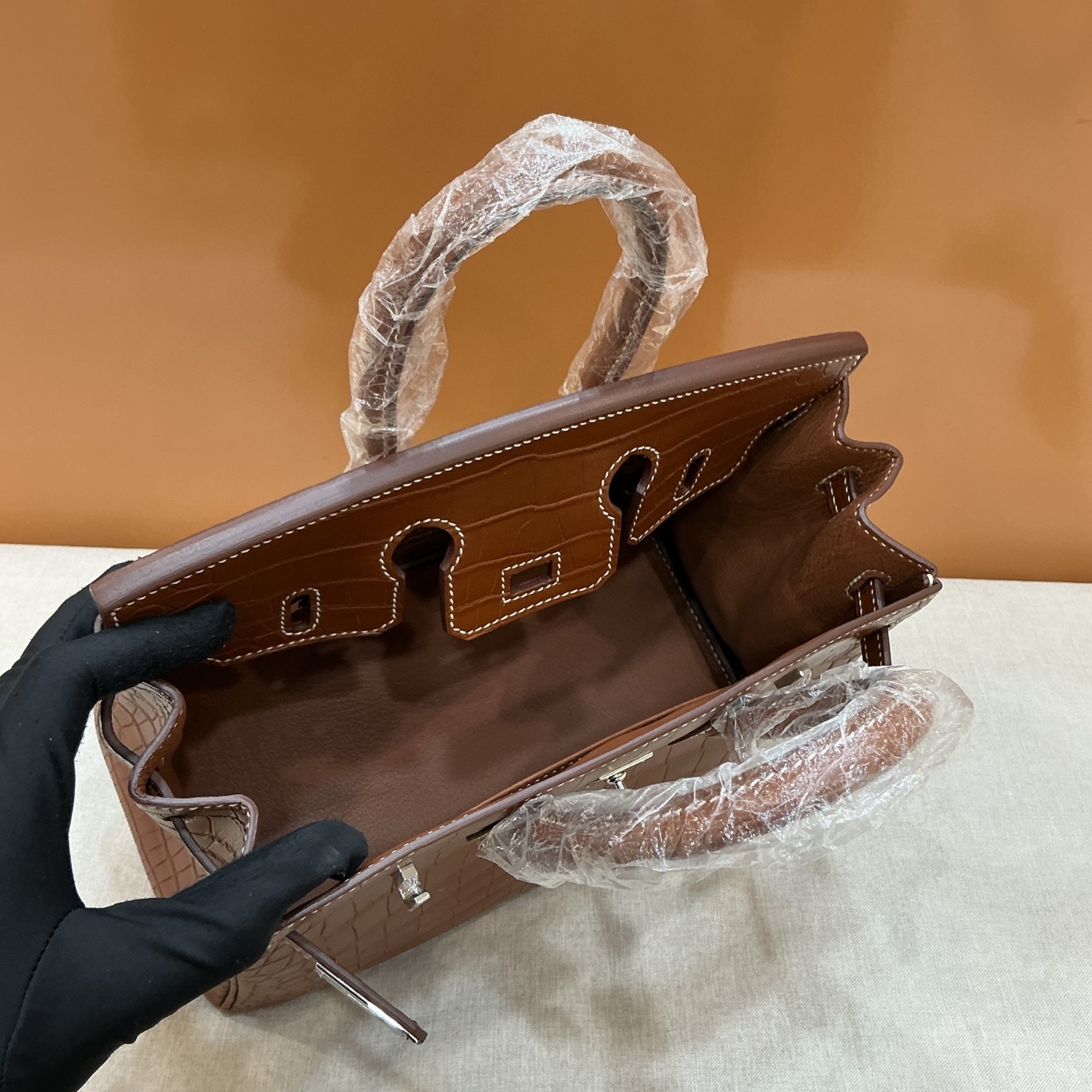 Hermes 高仿 Birkin 鱷魚紋手提包 深棕色新款| 9 Hermes 高仿 Birkin 鱷魚紋手提包 深棕色新款