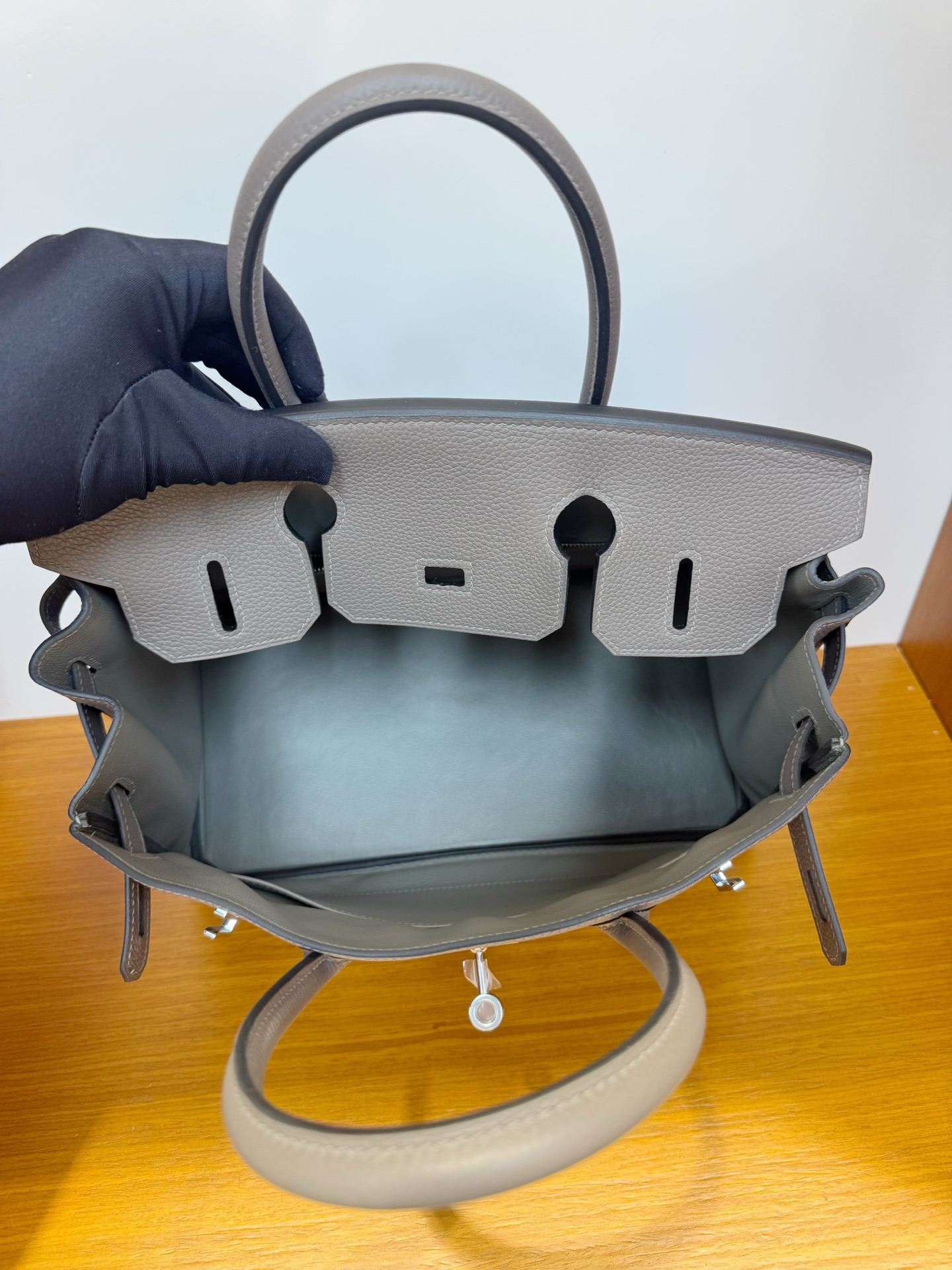 Hermes 高仿 女款 Birkin 手提包 經典灰色 簡約高級風| 8 Hermes 高仿 女款 Birkin 手提包 經典灰色 簡約高級風