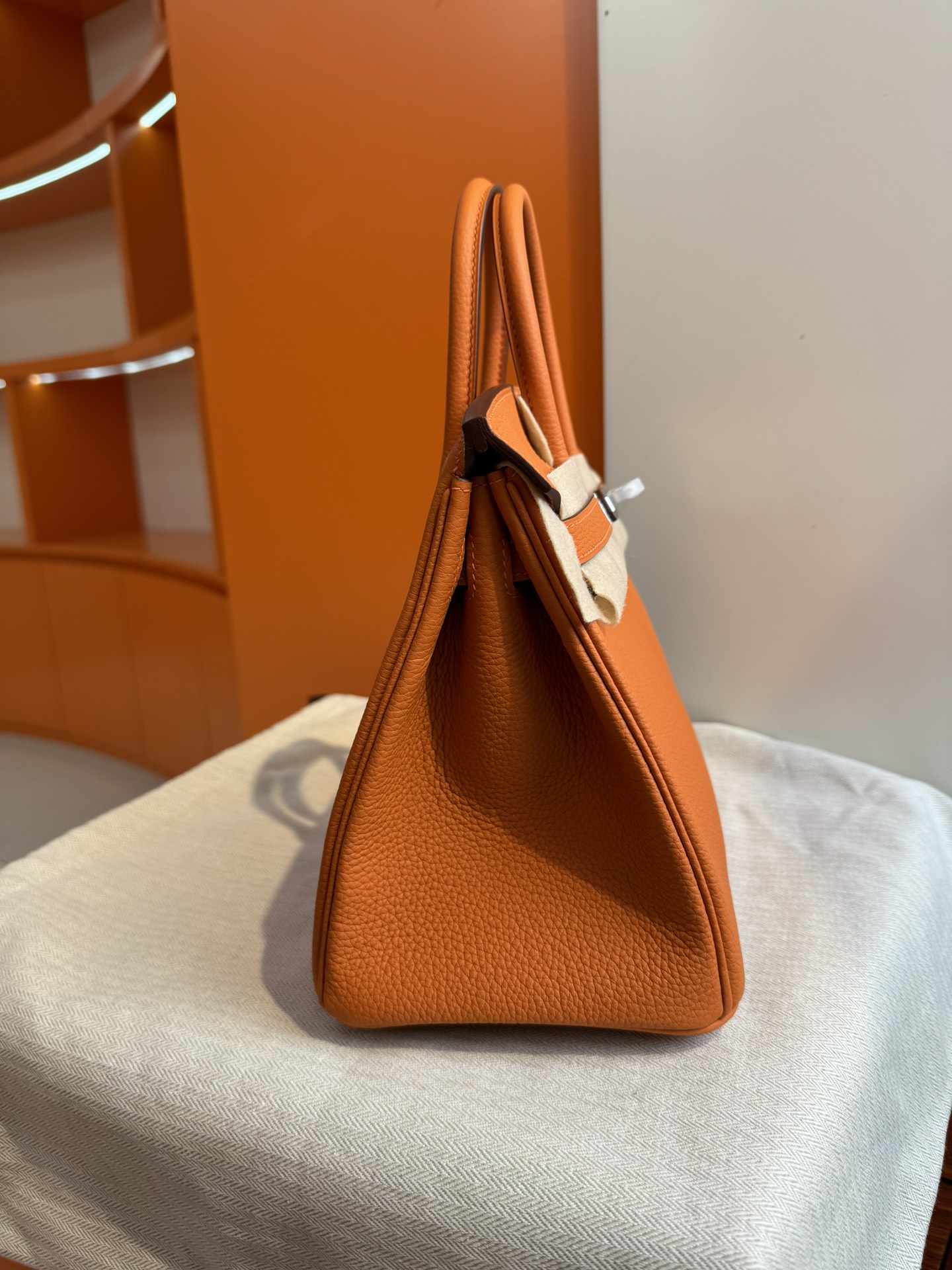 Hermes 一比一 女款 Birkin 手提包 橘色亮眼款 時尚通勤風| 13 Hermes 一比一 女款 Birkin 手提包 橘色亮眼款 時尚通勤風