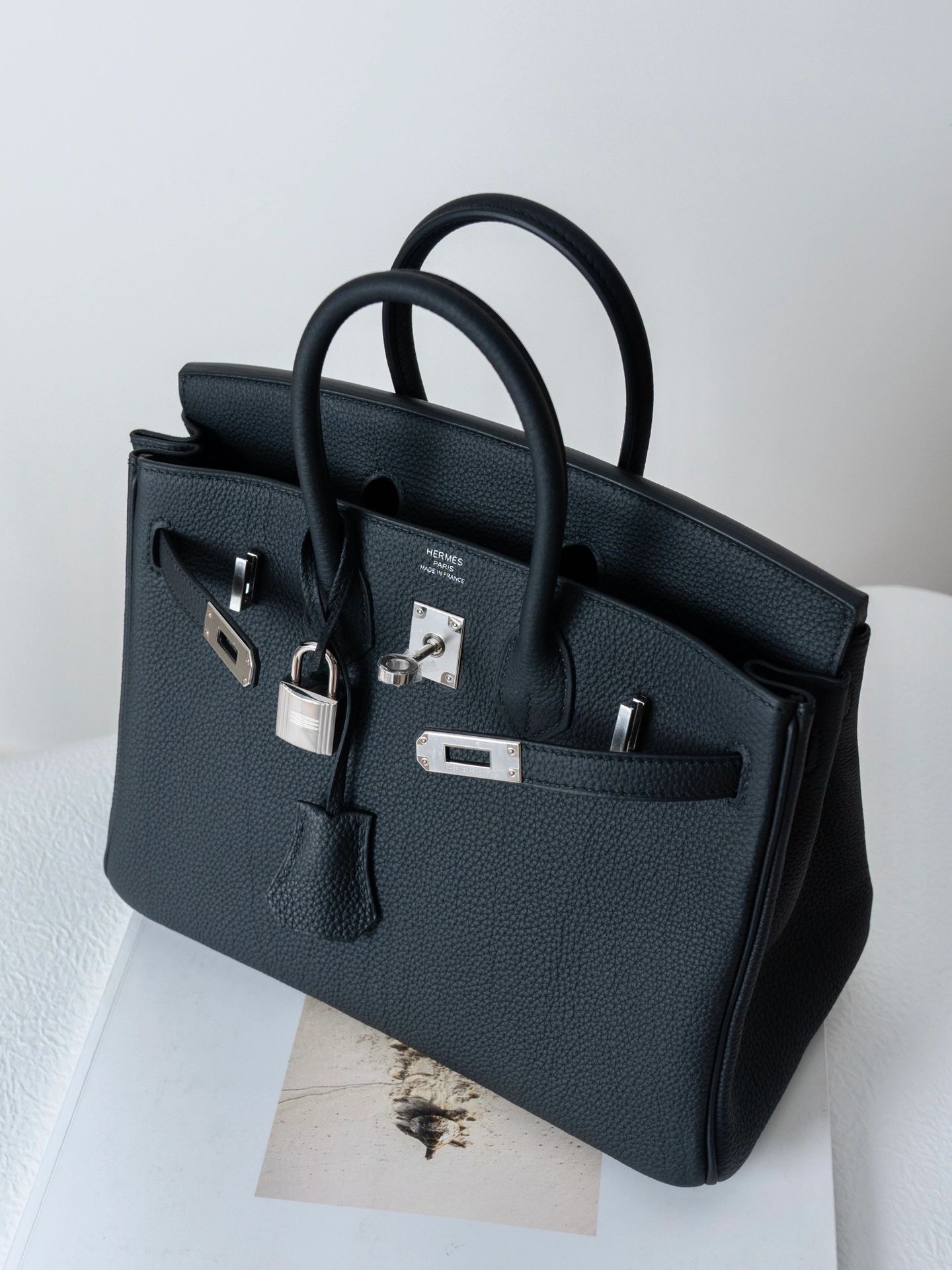 Hermes 高仿 女款 Birkin 手提包 黑色鱷魚紋 奢華質感款| 9 Hermes 高仿 女款 Birkin 手提包 黑色鱷魚紋 奢華質感款