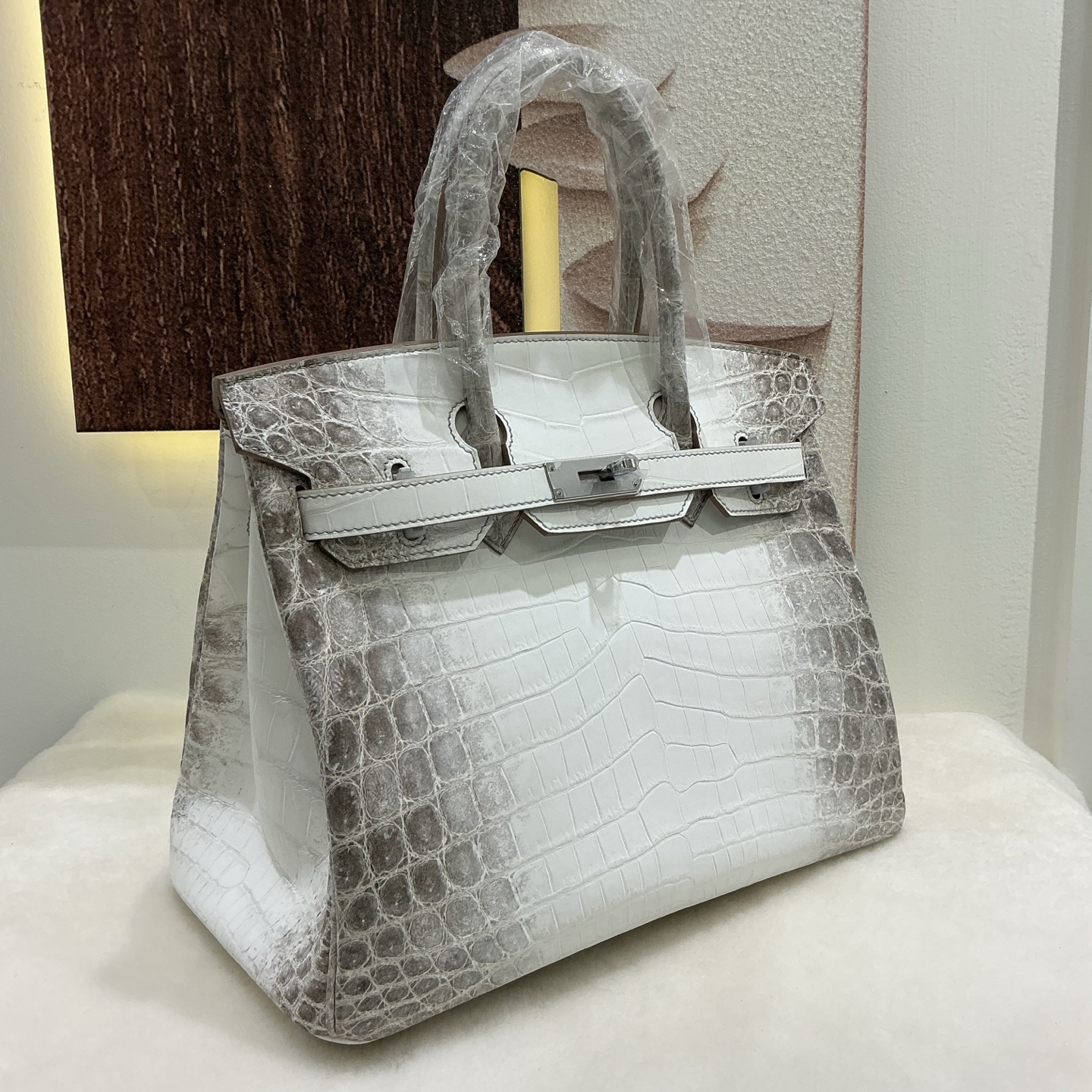 Hermes 高仿 女款 Birkin 鱷魚紋手提包 高級質感 百搭奢華風| 10 Hermes 高仿 女款 Birkin 鱷魚紋手提包 高級質感 百搭奢華風