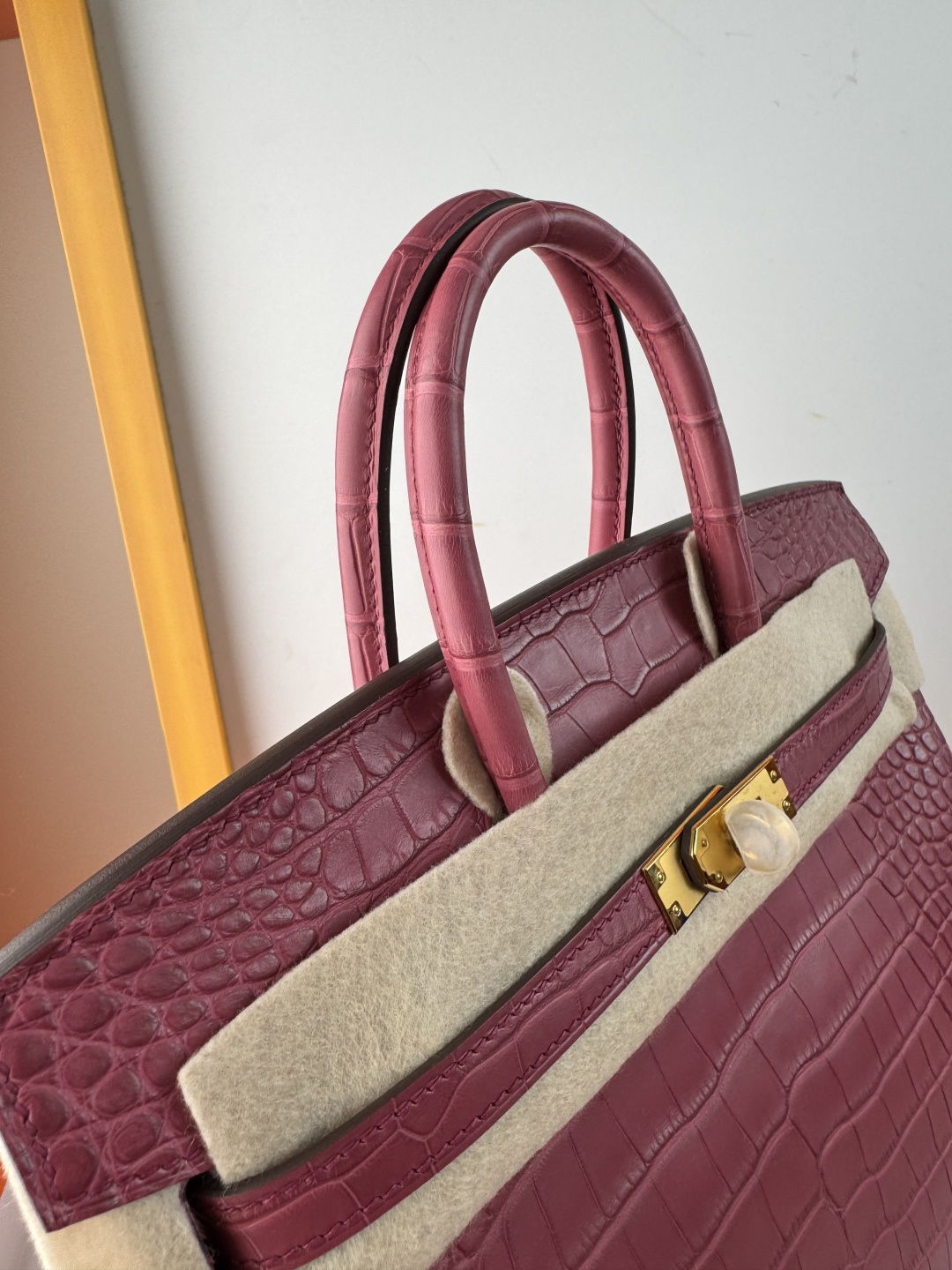 Hermes 高仿 女款 Birkin 粉色鱷魚紋手提包 氣質甜美風 百搭款| 7 Hermes 高仿 女款 Birkin 粉色鱷魚紋手提包 氣質甜美風 百搭款