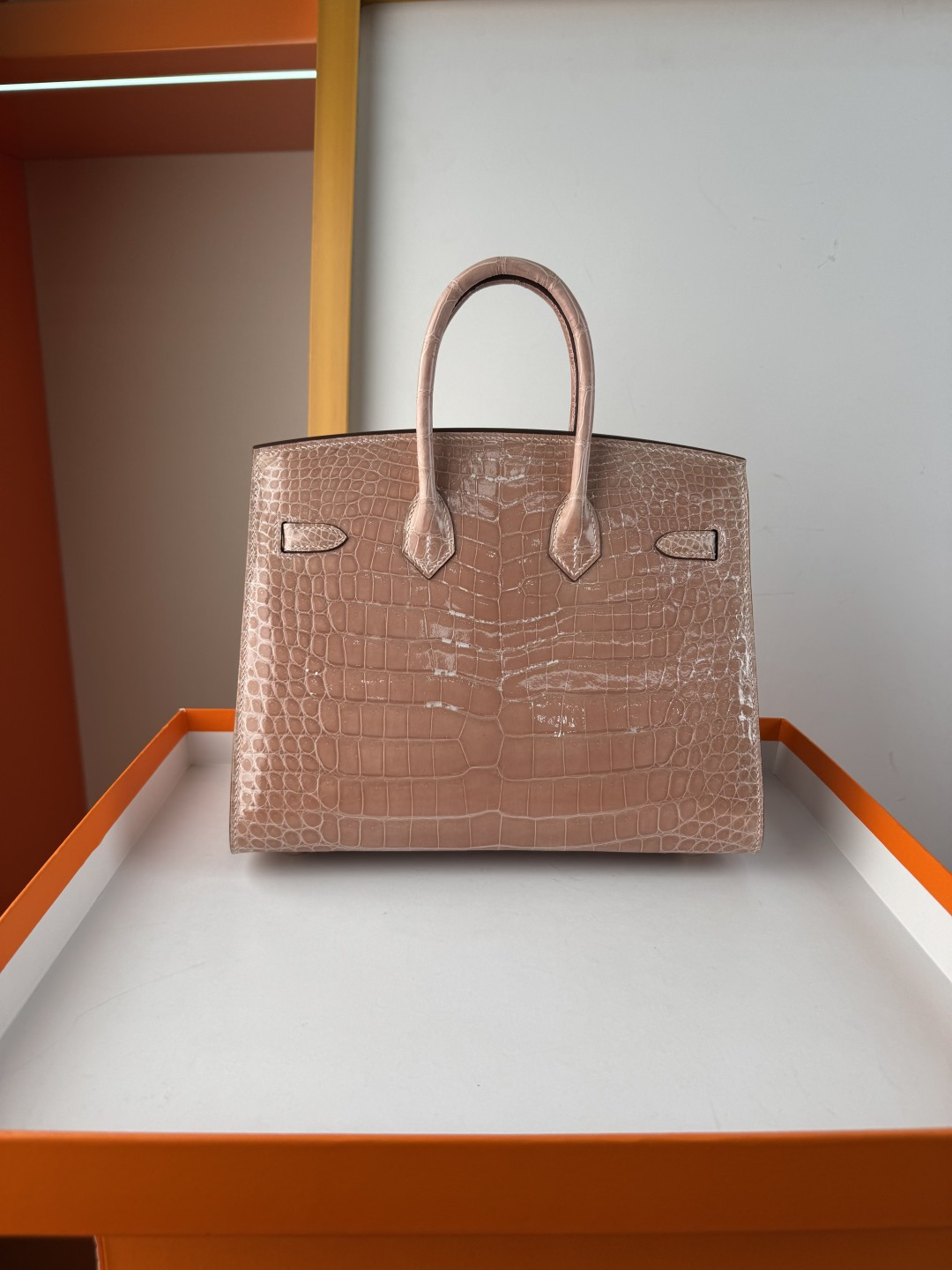 Hermes 一比一 女款 Birkin 亮面鱷魚紋手提包 奢華高光質感款| 14 Hermes 一比一 女款 Birkin 亮面鱷魚紋手提包 奢華高光質感款