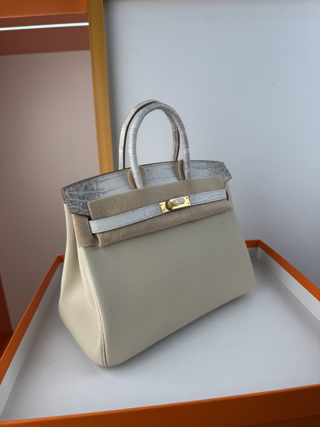 Hermes 高仿 女款 Birkin 奶油白拼色手提包 清新百搭款| 13 Hermes 高仿 女款 Birkin 奶油白拼色手提包 清新百搭款