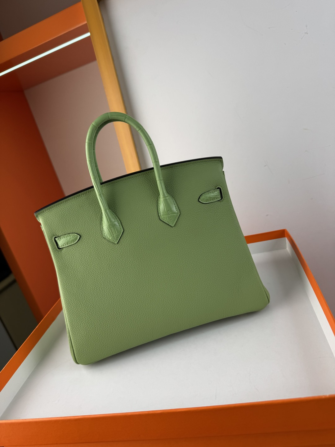 Hermes 高仿 女款 Birkin 青草綠拼鱷魚紋手提包 清新高級風| 6 Hermes 高仿 女款 Birkin 青草綠拼鱷魚紋手提包 清新高級風