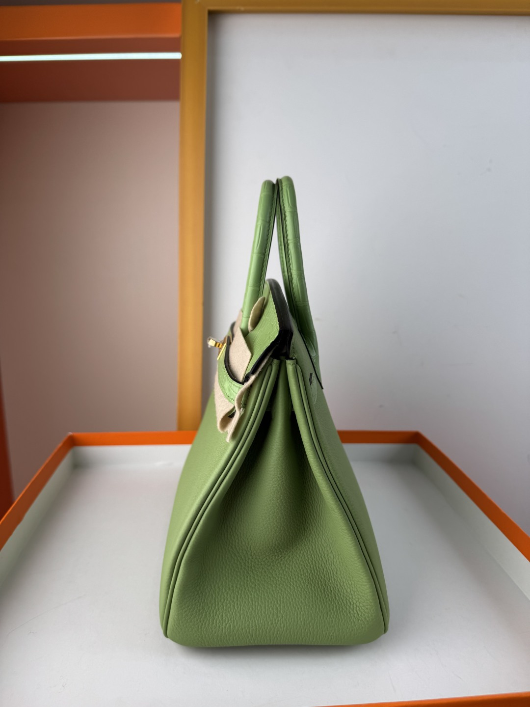 Hermes 高仿 女款 Birkin 青草綠拼鱷魚紋手提包 清新高級風| 11 Hermes 高仿 女款 Birkin 青草綠拼鱷魚紋手提包 清新高級風