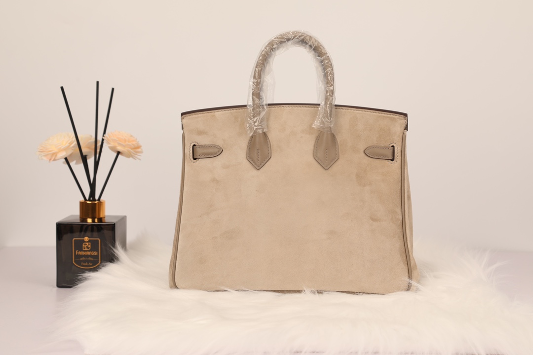 Hermes 原單 女款 Birkin 奶茶卡其麂皮手提包 溫柔氣質高級款| 17 Hermes 原單 女款 Birkin 奶茶卡其麂皮手提包 溫柔氣質高級款