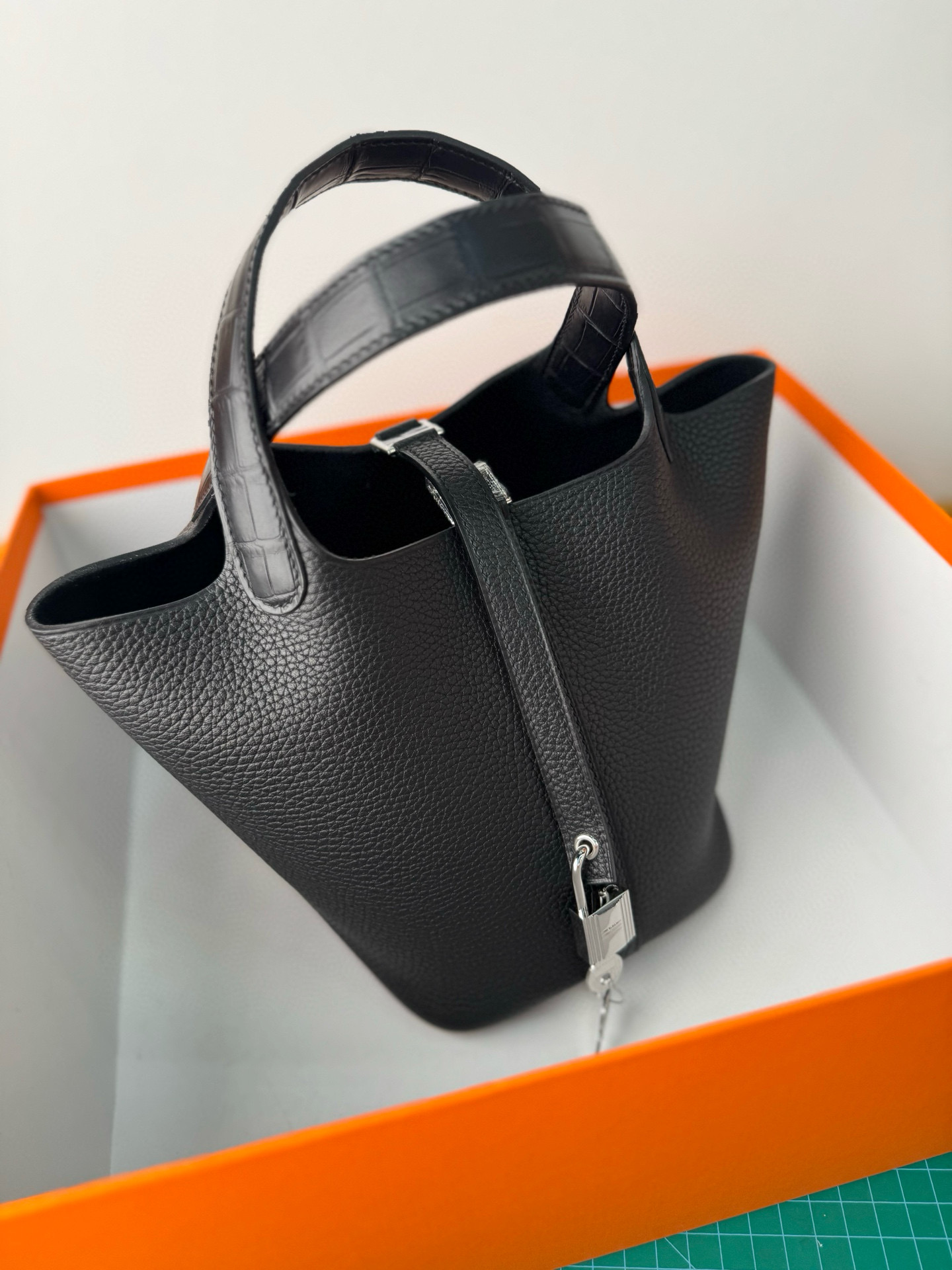 Hermes 一比一 Picotin 菜籃子 酒紅紫手提包 高級質感冷門色| 7 Hermes 一比一 Picotin 菜籃子 酒紅紫手提包 高級質感冷門色
