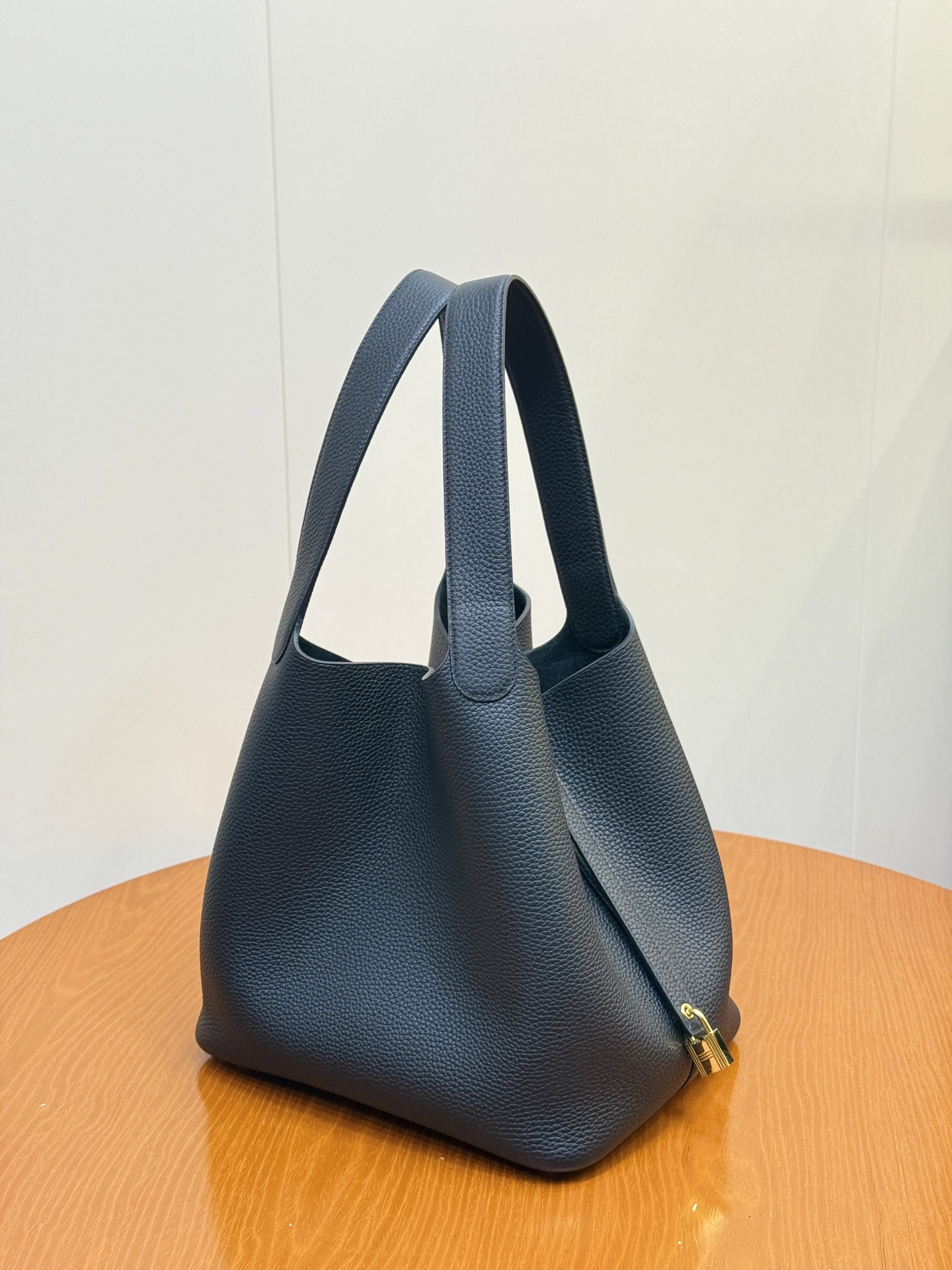 Hermes 一比一 Picotin 菜籃子 黑色手提包 經典百搭必備款| 10 Hermes 一比一 Picotin 菜籃子 黑色手提包 經典百搭必備款