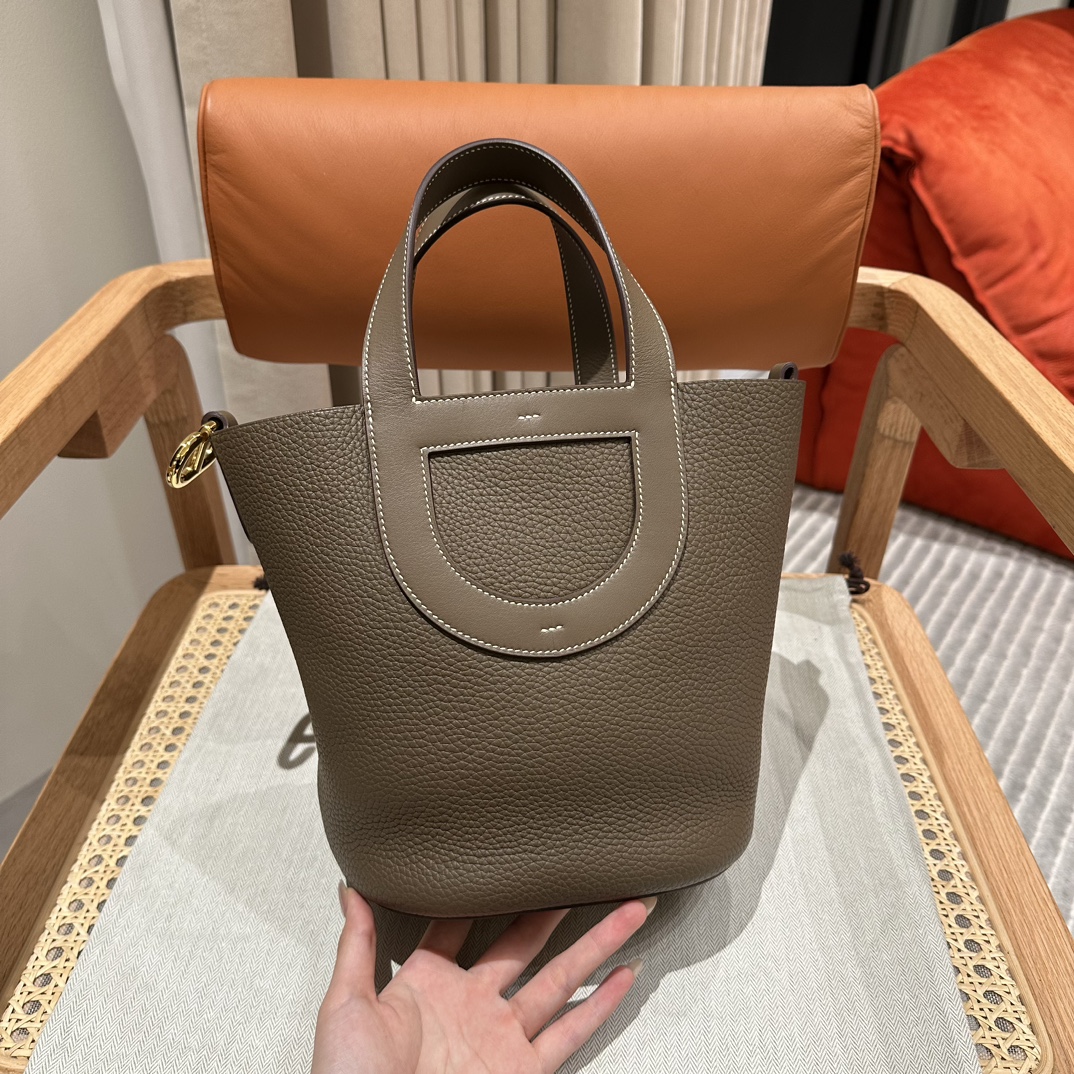 Hermes 高仿 女款 Picotin Lock 菜籃子包 手提水桶包 簡約通勤風| 14 Hermes 高仿 女款 Picotin Lock 菜籃子包 手提水桶包 簡約通勤風