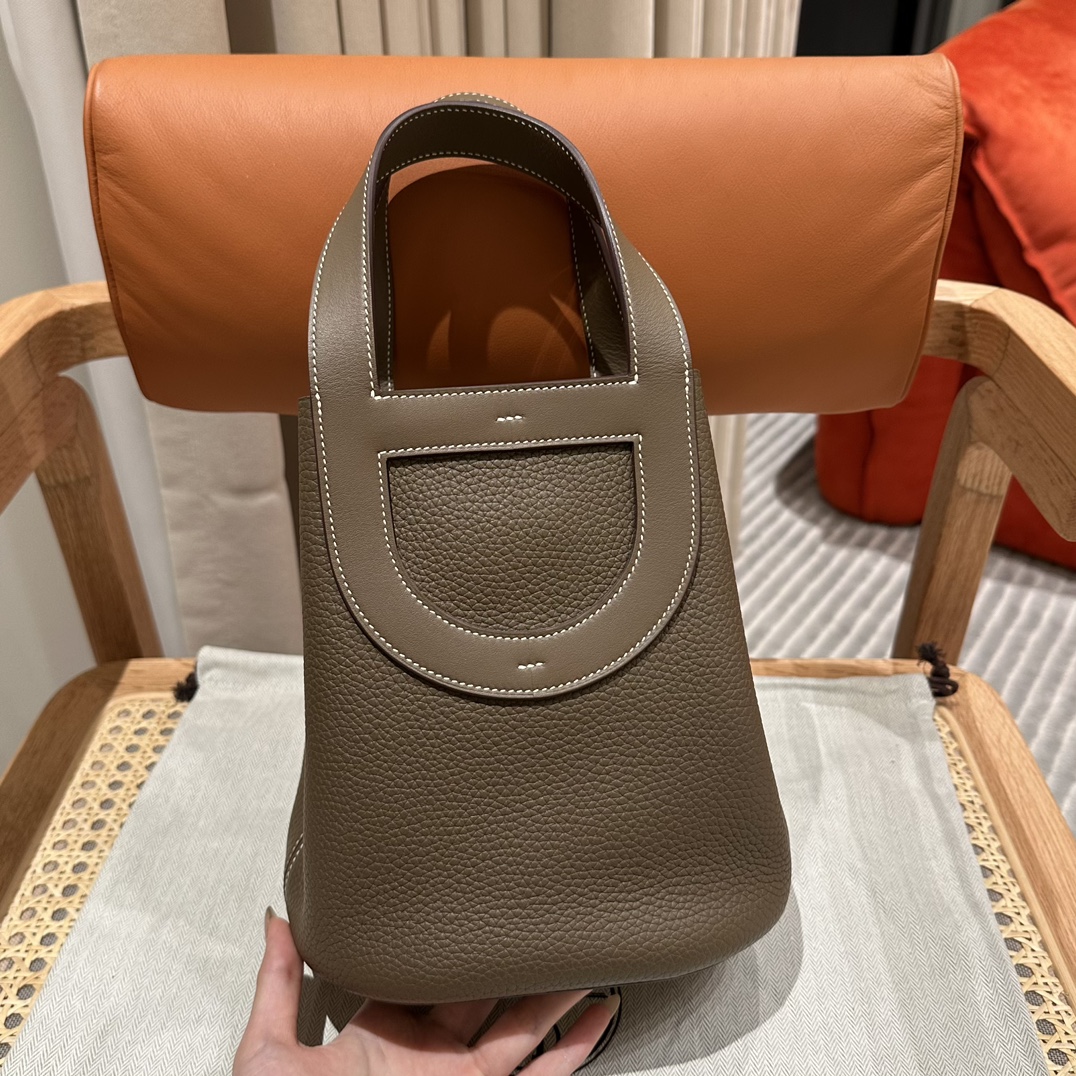Hermes 高仿 女款 Picotin Lock 菜籃子包 手提水桶包 簡約通勤風| 13 Hermes 高仿 女款 Picotin Lock 菜籃子包 手提水桶包 簡約通勤風