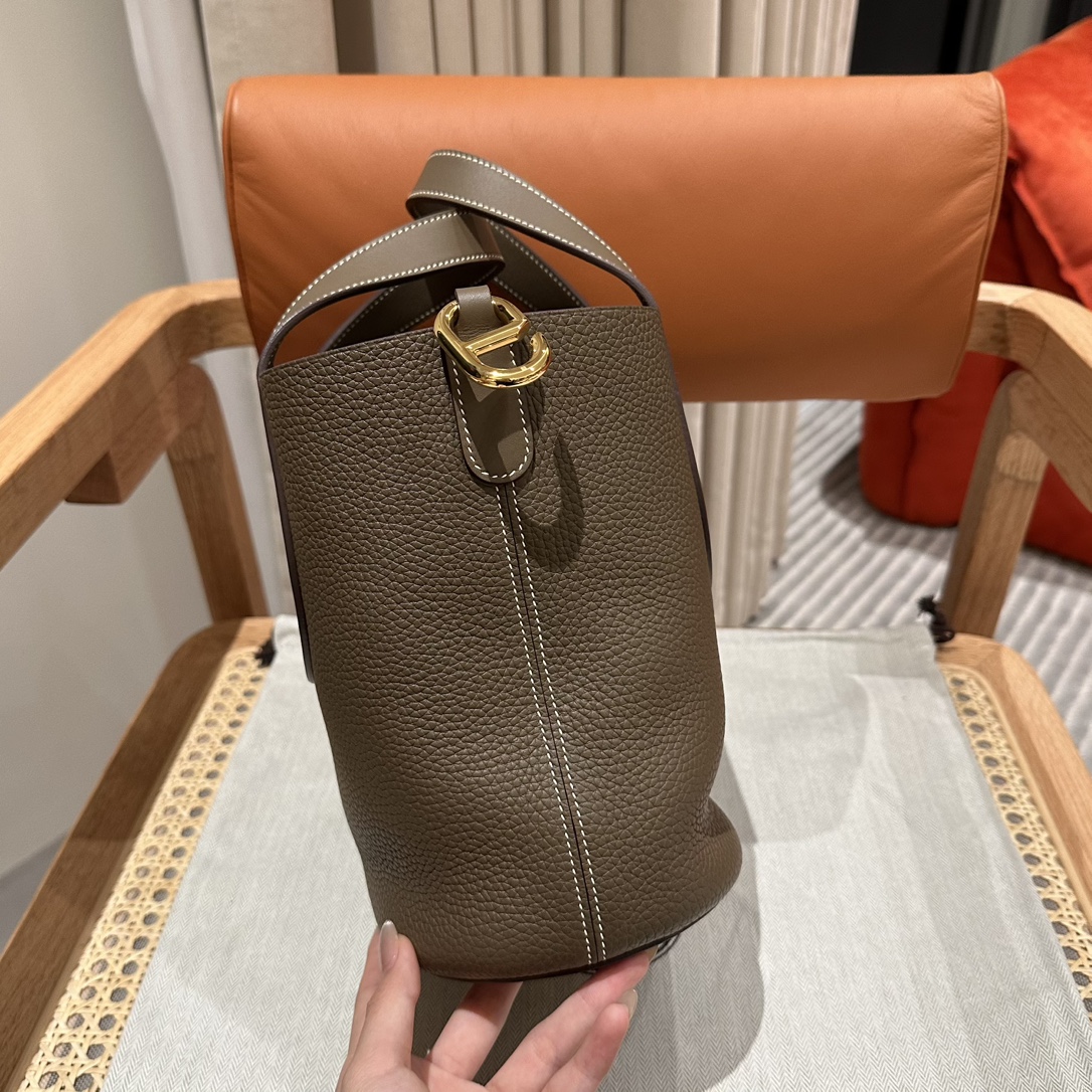 Hermes 高仿 女款 Picotin Lock 菜籃子包 手提水桶包 簡約通勤風| 11 Hermes 高仿 女款 Picotin Lock 菜籃子包 手提水桶包 簡約通勤風