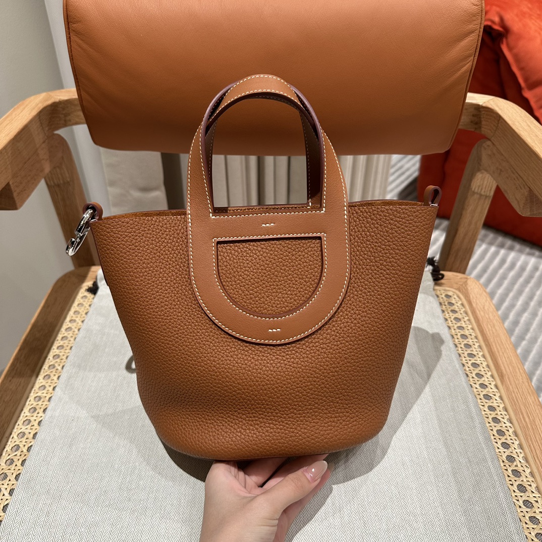 Hermes 高仿 女款 Picotin Lock 手提包 焦糖色水桶包 氣質輕奢風| 13 Hermes 高仿 女款 Picotin Lock 手提包 焦糖色水桶包 氣質輕奢風