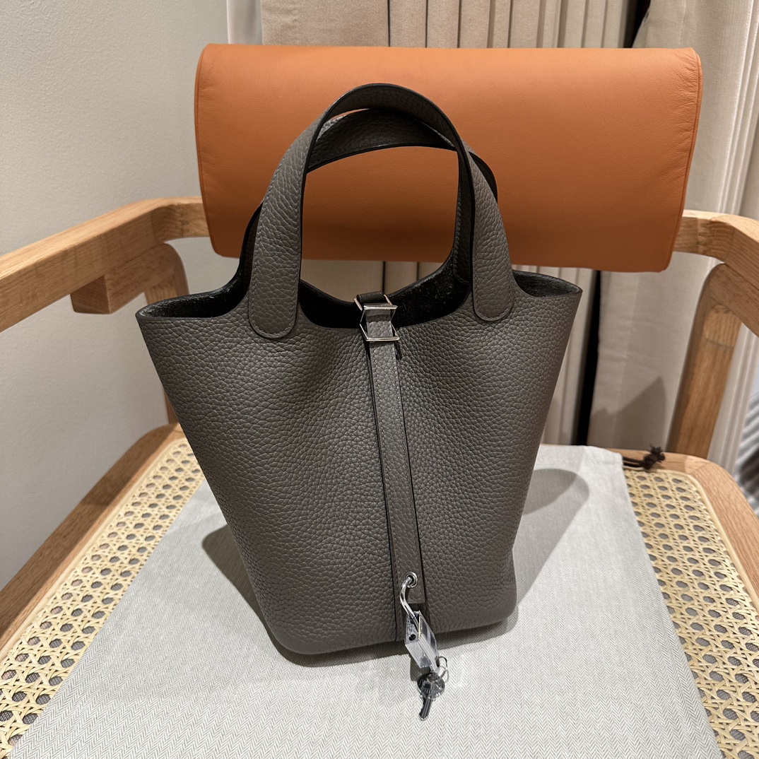 Hermes 原單 女款 Picotin Lock 手提包 灰色水桶包 簡約百搭風| 9 Hermes 原單 女款 Picotin Lock 手提包 灰色水桶包 簡約百搭風