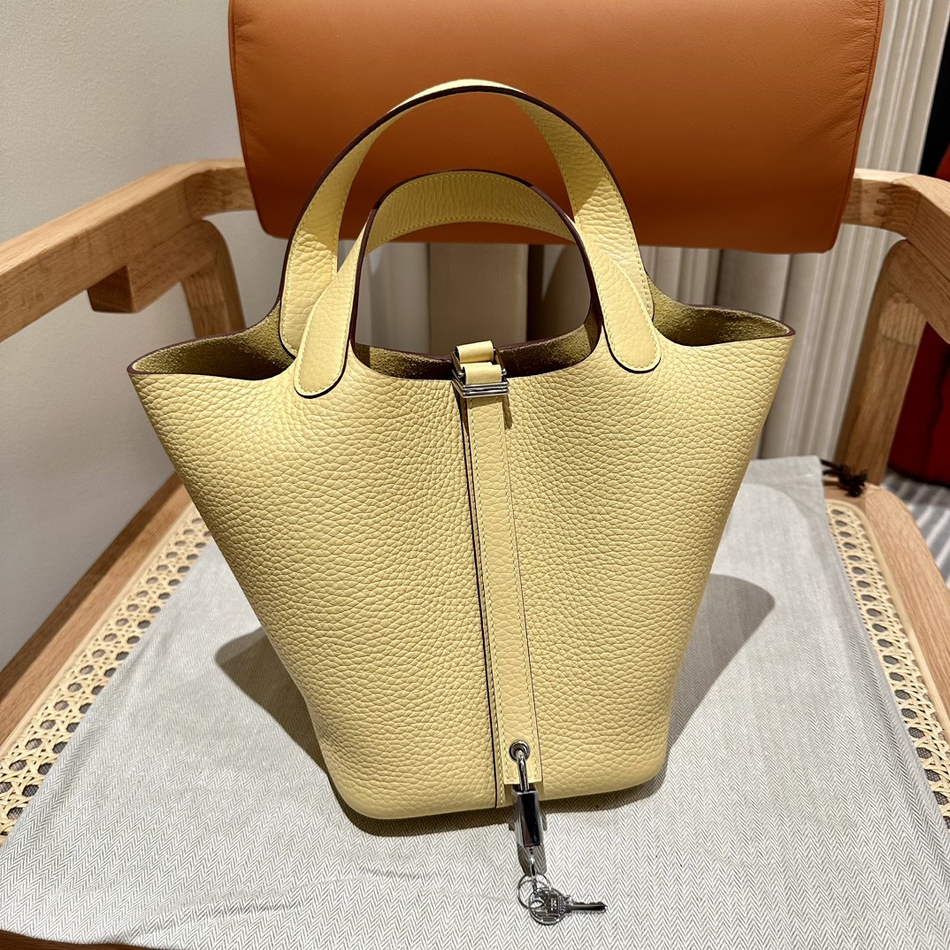 Hermes A貨 女款 Picotin Lock 手提包 淡黃色水桶包 清新時尚風| 12 Hermes A貨 女款 Picotin Lock 手提包 淡黃色水桶包 清新時尚風