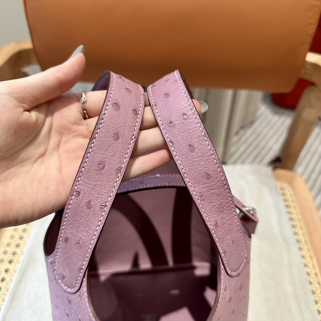 Hermes 高仿 女款 Picotin Lock 鴕鳥皮水桶包 粉色手提包 高級質感款| 10 Hermes 高仿 女款 Picotin Lock 鴕鳥皮水桶包 粉色手提包 高級質感款