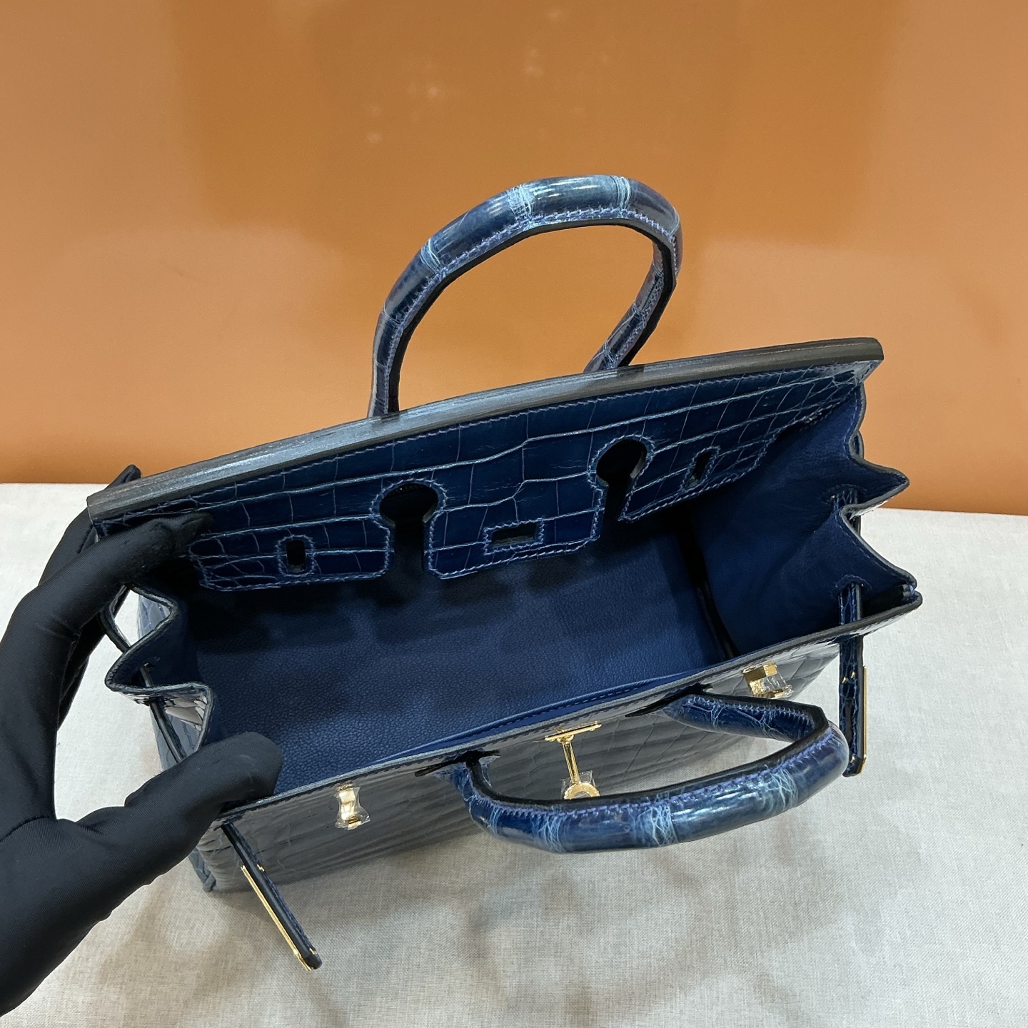 Hermes A貨 女款 Birkin 鱷魚紋手提包 深藍高級款| 8 Hermes A貨 女款 Birkin 鱷魚紋手提包 深藍高級款