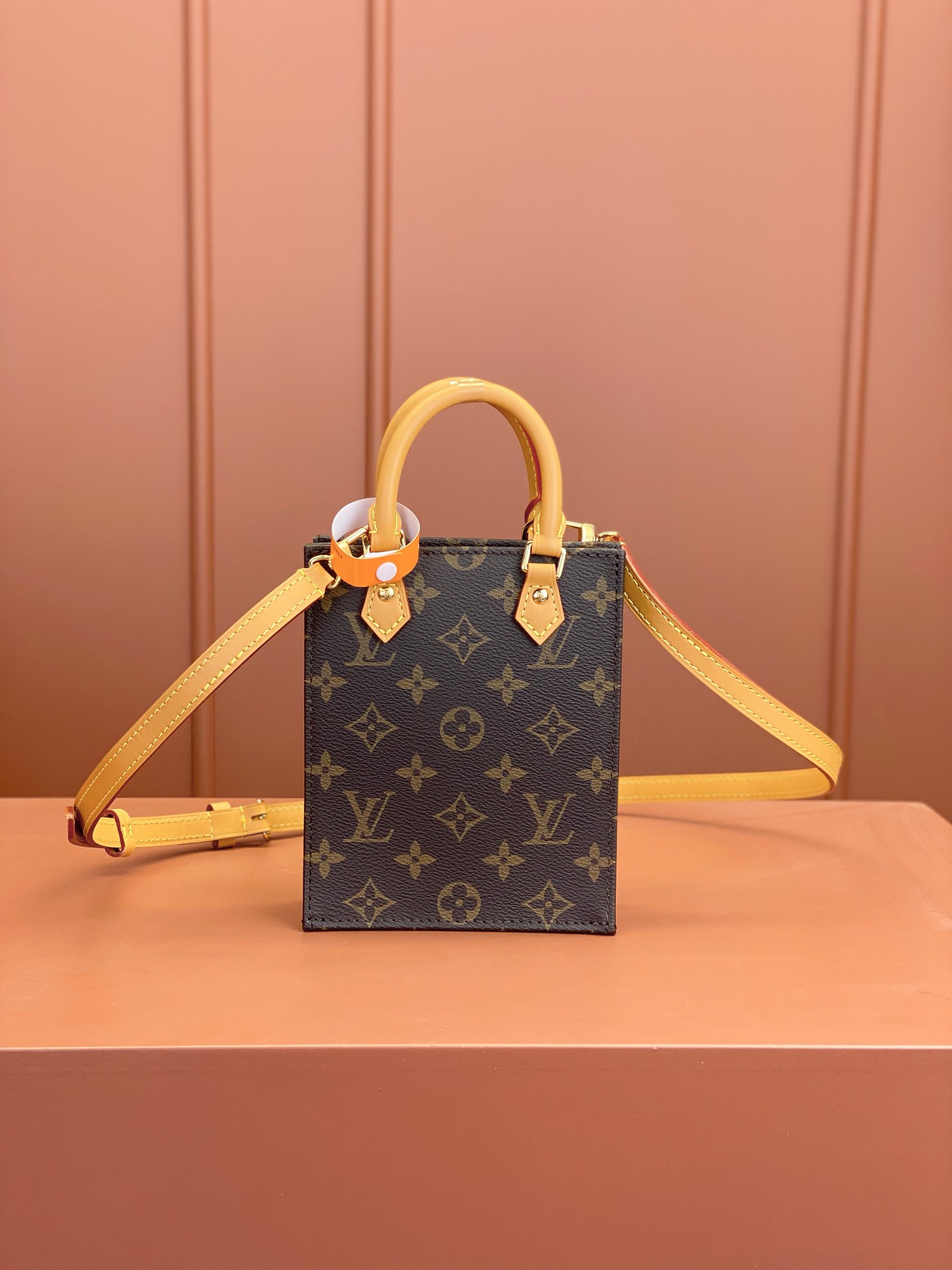 LV 高仿 M81295 經典老花迷你托特手機包 女款斜背小方包 時尚百搭迷你手提包| 6 LV 高仿 M81295 經典老花迷你托特手機包 女款斜背小方包 時尚百搭迷你手提包