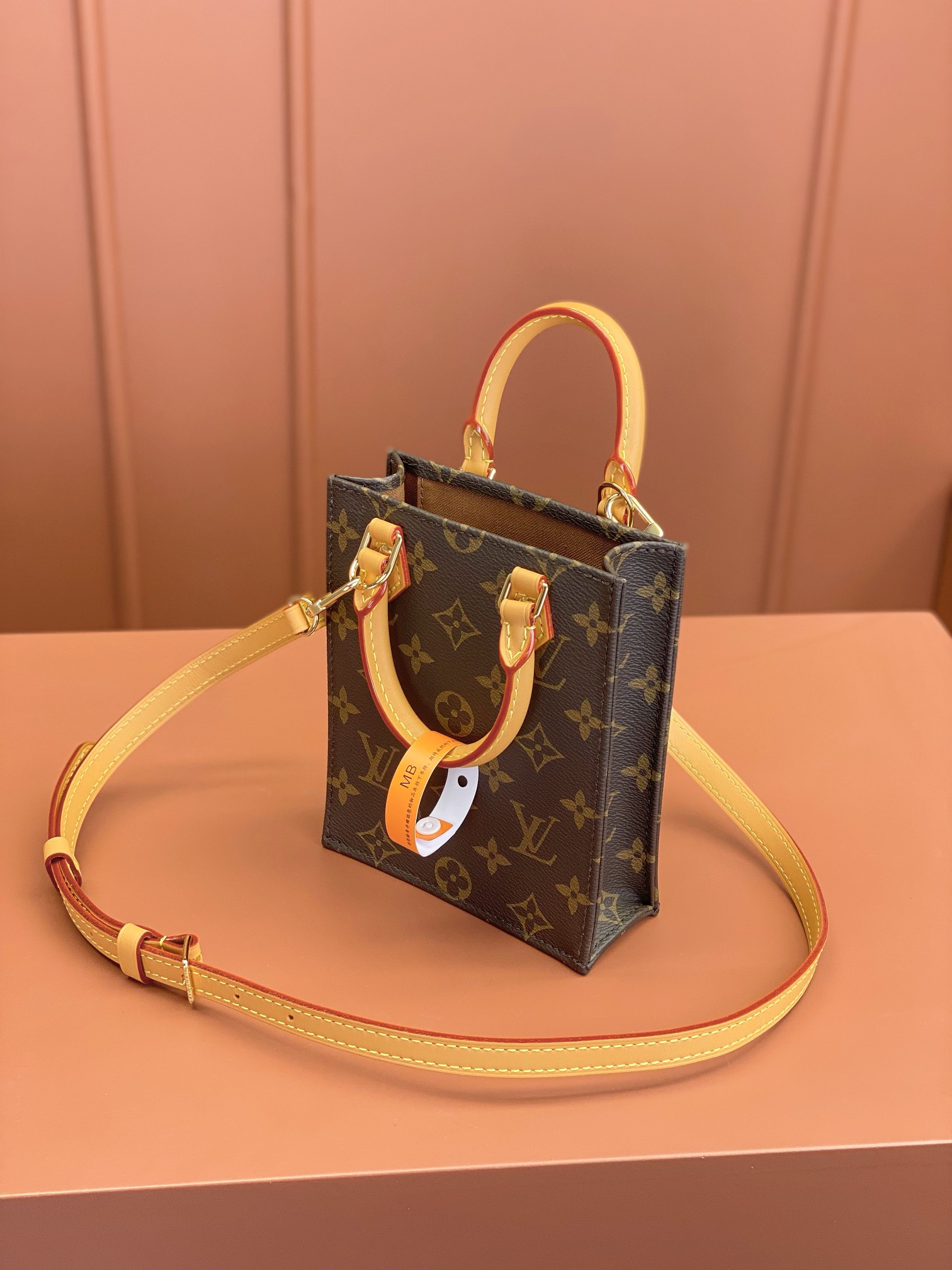 LV 高仿 M81295 經典老花迷你托特手機包 女款斜背小方包 時尚百搭迷你手提包| 8 LV 高仿 M81295 經典老花迷你托特手機包 女款斜背小方包 時尚百搭迷你手提包