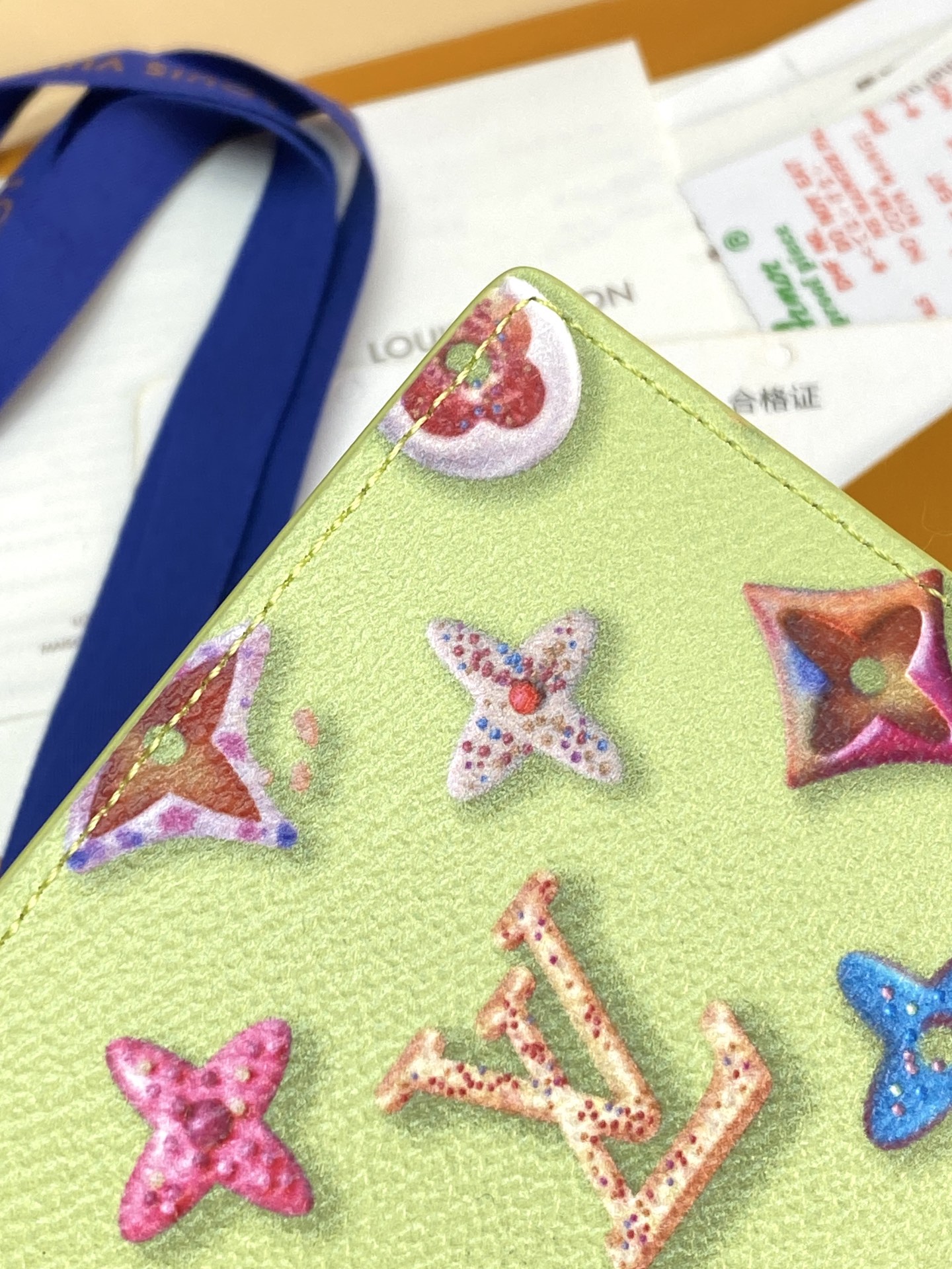 LV 高仿 女款 Monogram 彩色印花短夾 零錢卡片錢包 百搭輕奢款| 16 LV 高仿 女款 Monogram 彩色印花短夾 零錢卡片錢包 百搭輕奢款