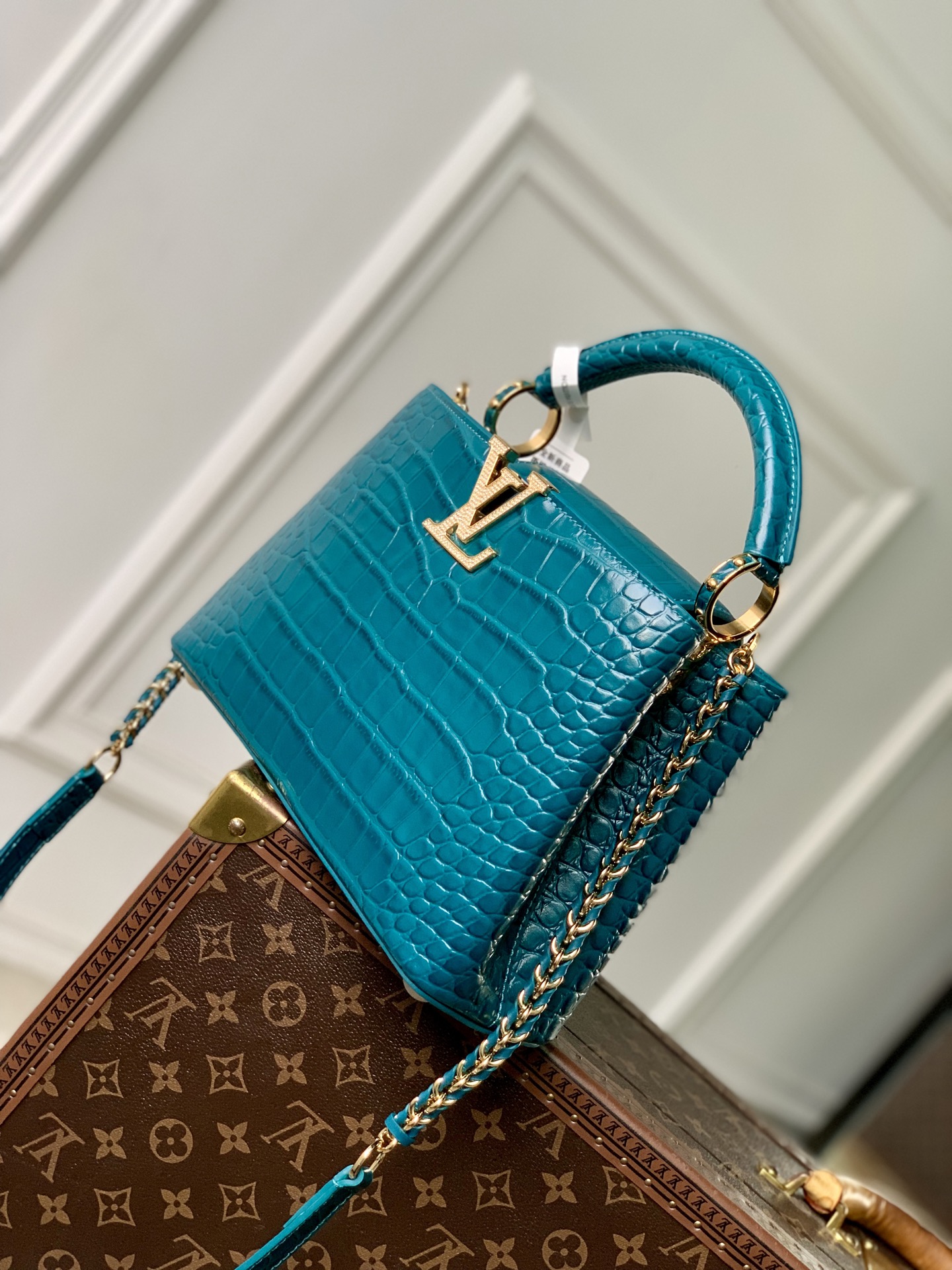 LV 高仿 女款 Capucines 鱷魚紋鏈條手提包 高級氣質斜背包| 14 LV 高仿 女款 Capucines 鱷魚紋鏈條手提包 高級氣質斜背包