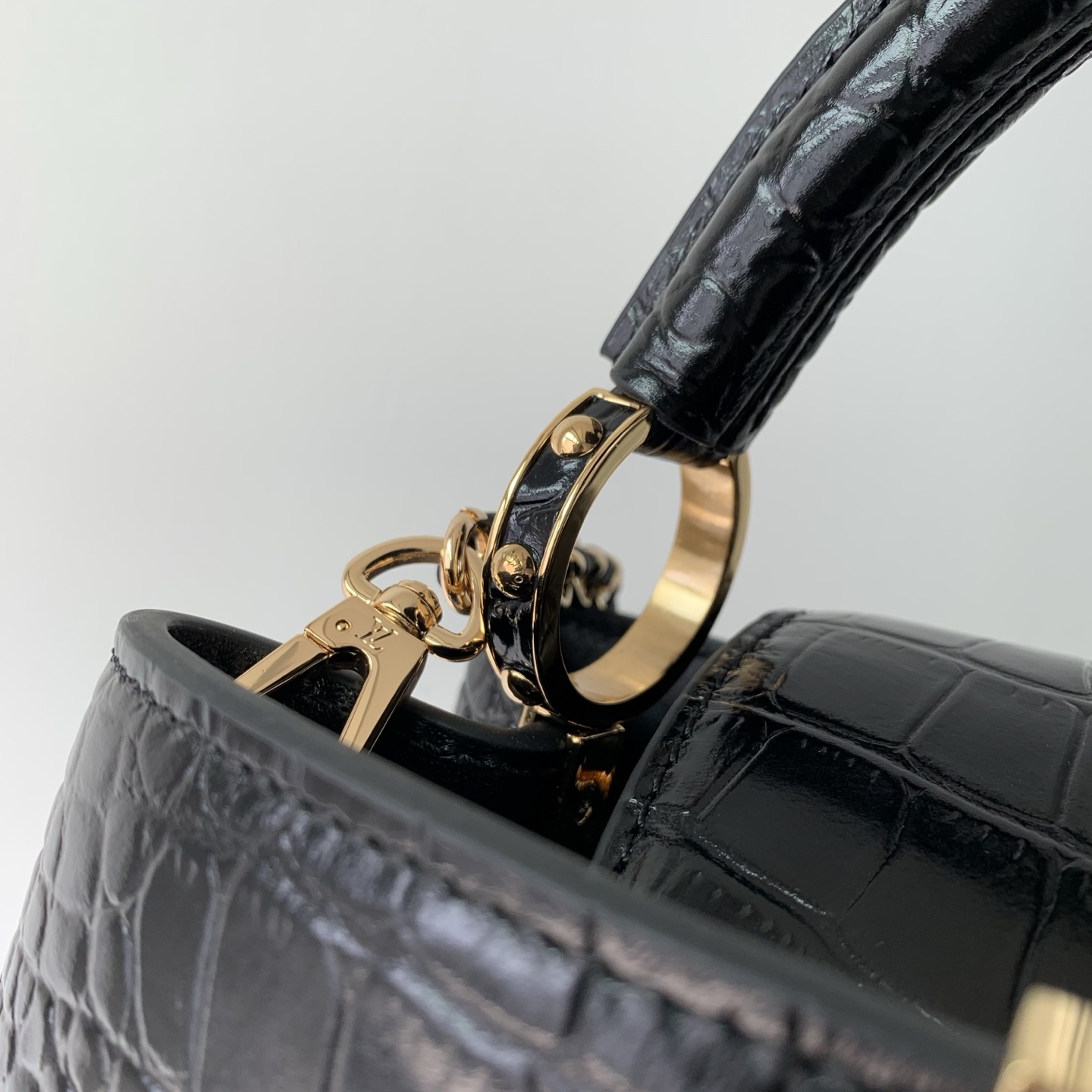 LV A貨 女款 Capucines 鱷魚紋迷你鏈條包 氣質百搭斜背包| 10 LV A貨 女款 Capucines 鱷魚紋迷你鏈條包 氣質百搭斜背包