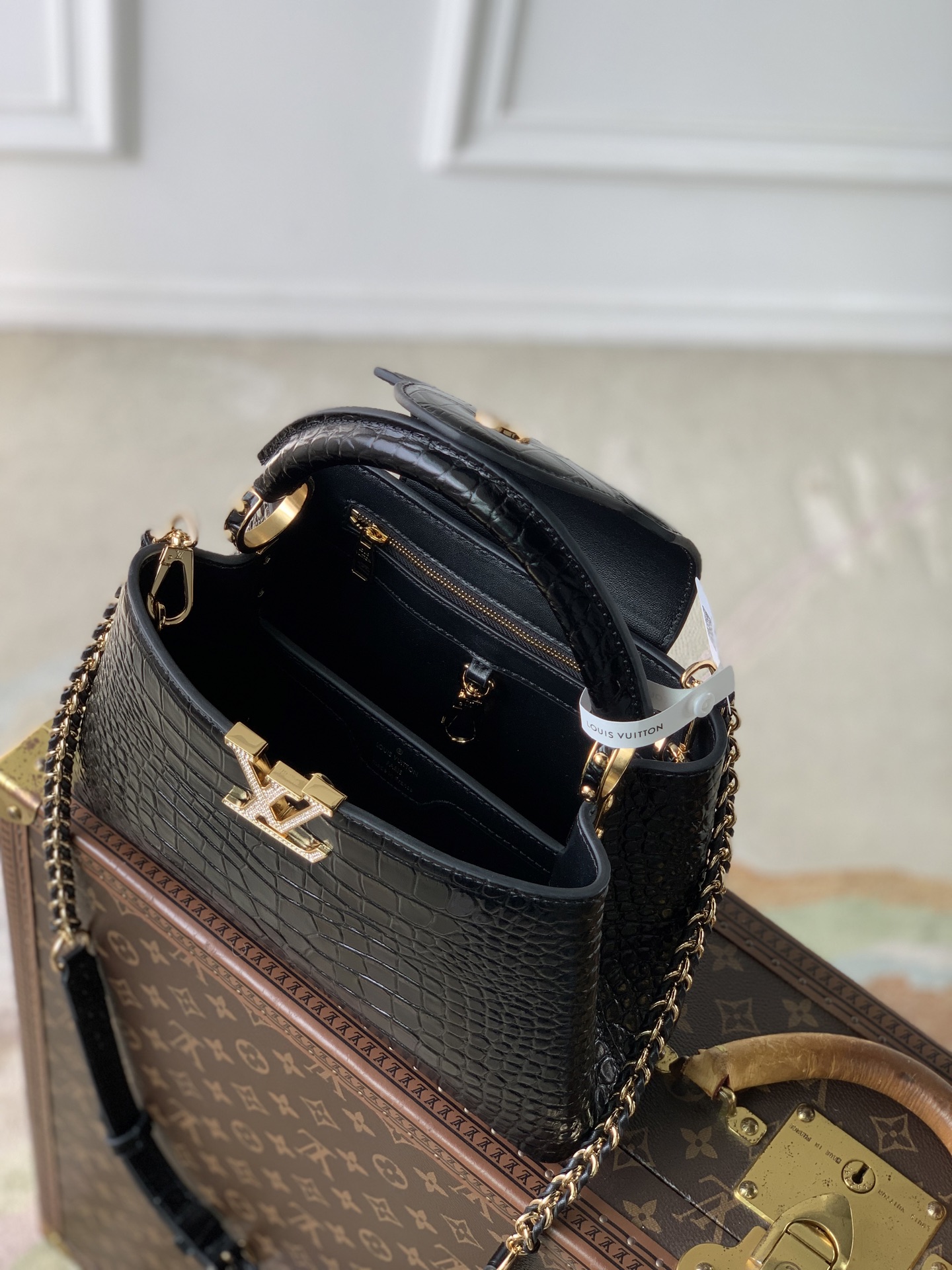 LV 原單 女款 Petite Malle 鎖扣鏈條包 時尚迷你斜背包| 7 LV 原單 女款 Petite Malle 鎖扣鏈條包 時尚迷你斜背包