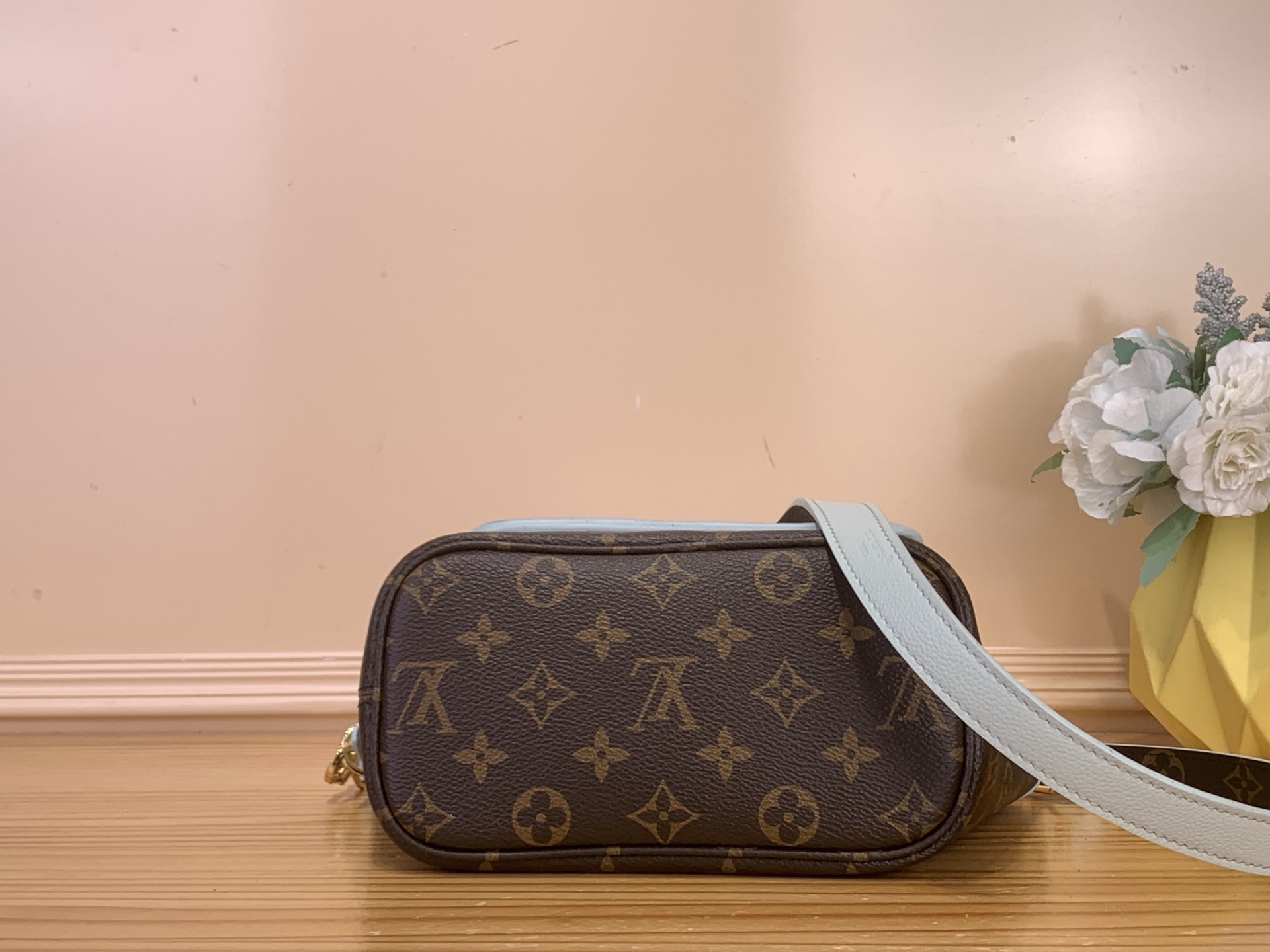LV 高仿 女款 Monogram 小號托特包 手提斜背兩用包| 12 LV 高仿 女款 Monogram 小號托特包 手提斜背兩用包