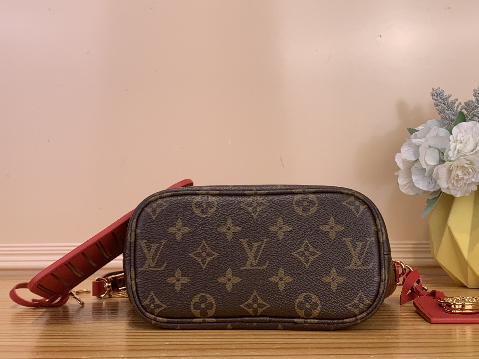 LV 高仿 女款 Monogram 拼色托特包 手提斜背兩用包 通勤百搭款| 12 LV 高仿 女款 Monogram 拼色托特包 手提斜背兩用包 通勤百搭款