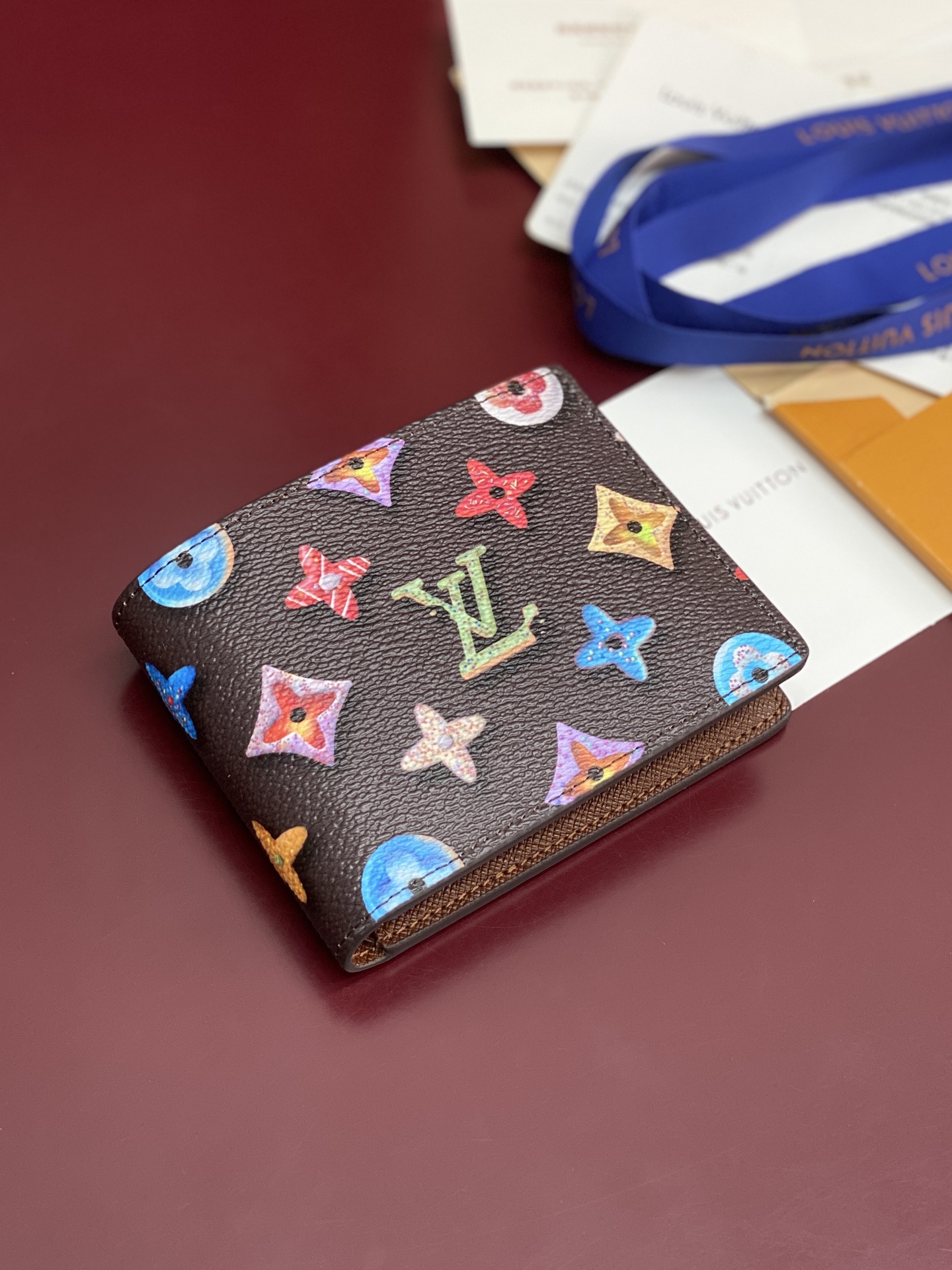LV 高仿 男款 Monogram 彩色印花短夾 時尚皮夾| 13 LV 高仿 男款 Monogram 彩色印花短夾 時尚皮夾