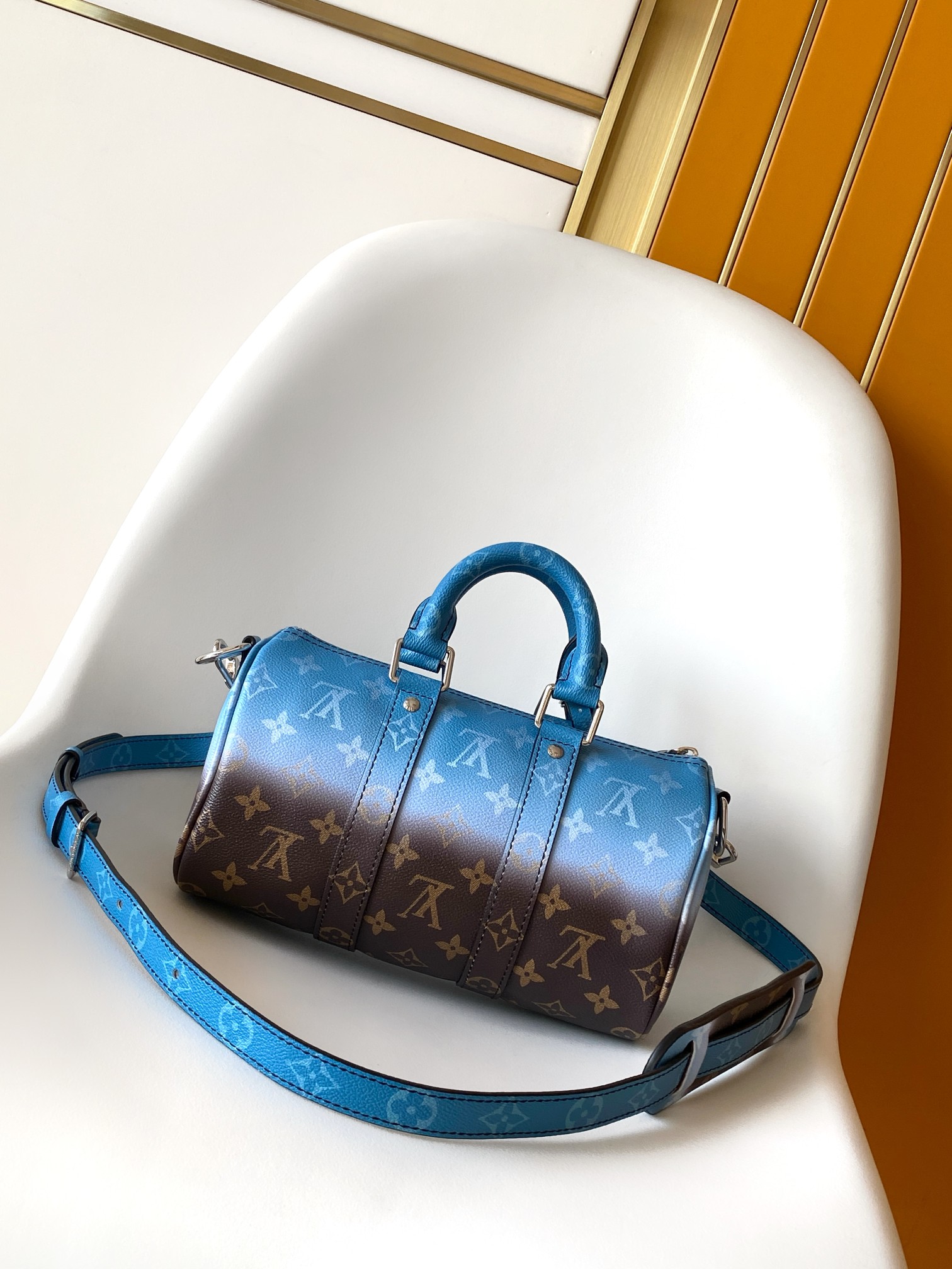 LV 高仿 女款 Speedy 漸層藍老花手提包 時尚斜背包| 13 LV 高仿 女款 Speedy 漸層藍老花手提包 時尚斜背包