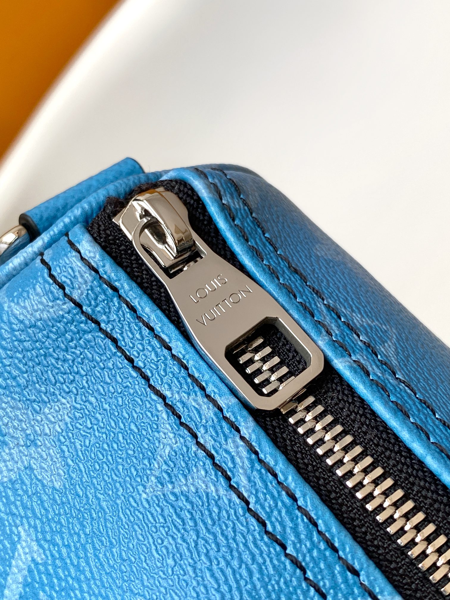 LV 高仿 女款 Speedy 漸層藍老花手提包 時尚斜背包| 11 LV 高仿 女款 Speedy 漸層藍老花手提包 時尚斜背包