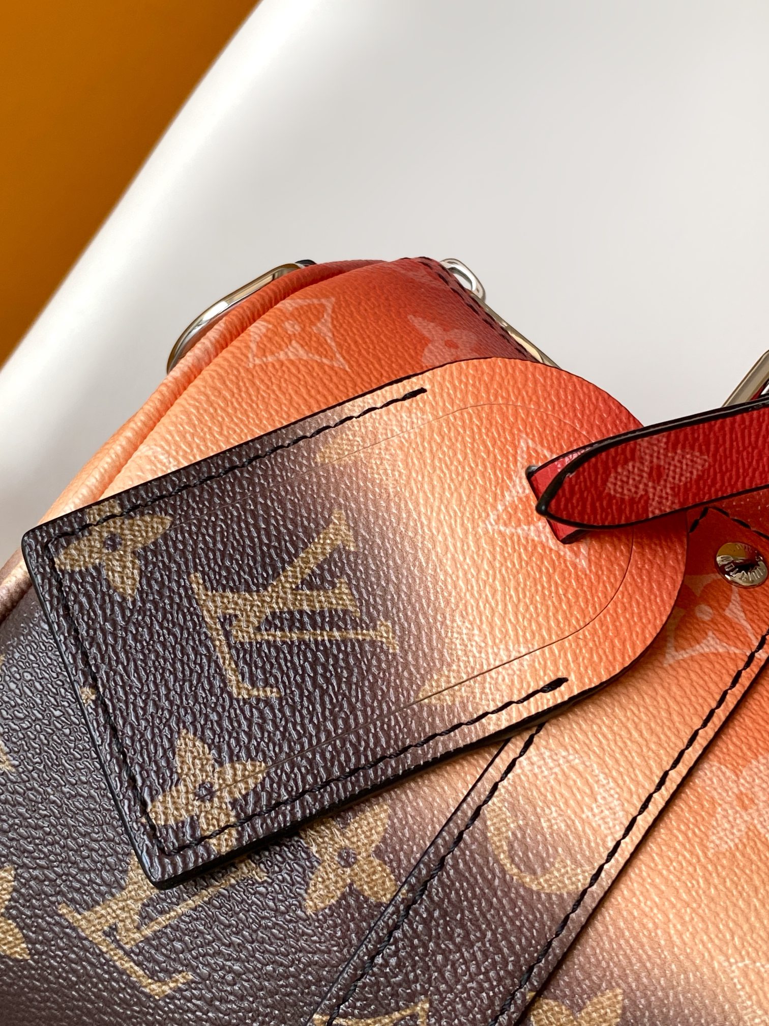 LV 一比一 女款 Speedy 漸層橘老花手提包 時尚斜背包| 11 LV 一比一 女款 Speedy 漸層橘老花手提包 時尚斜背包