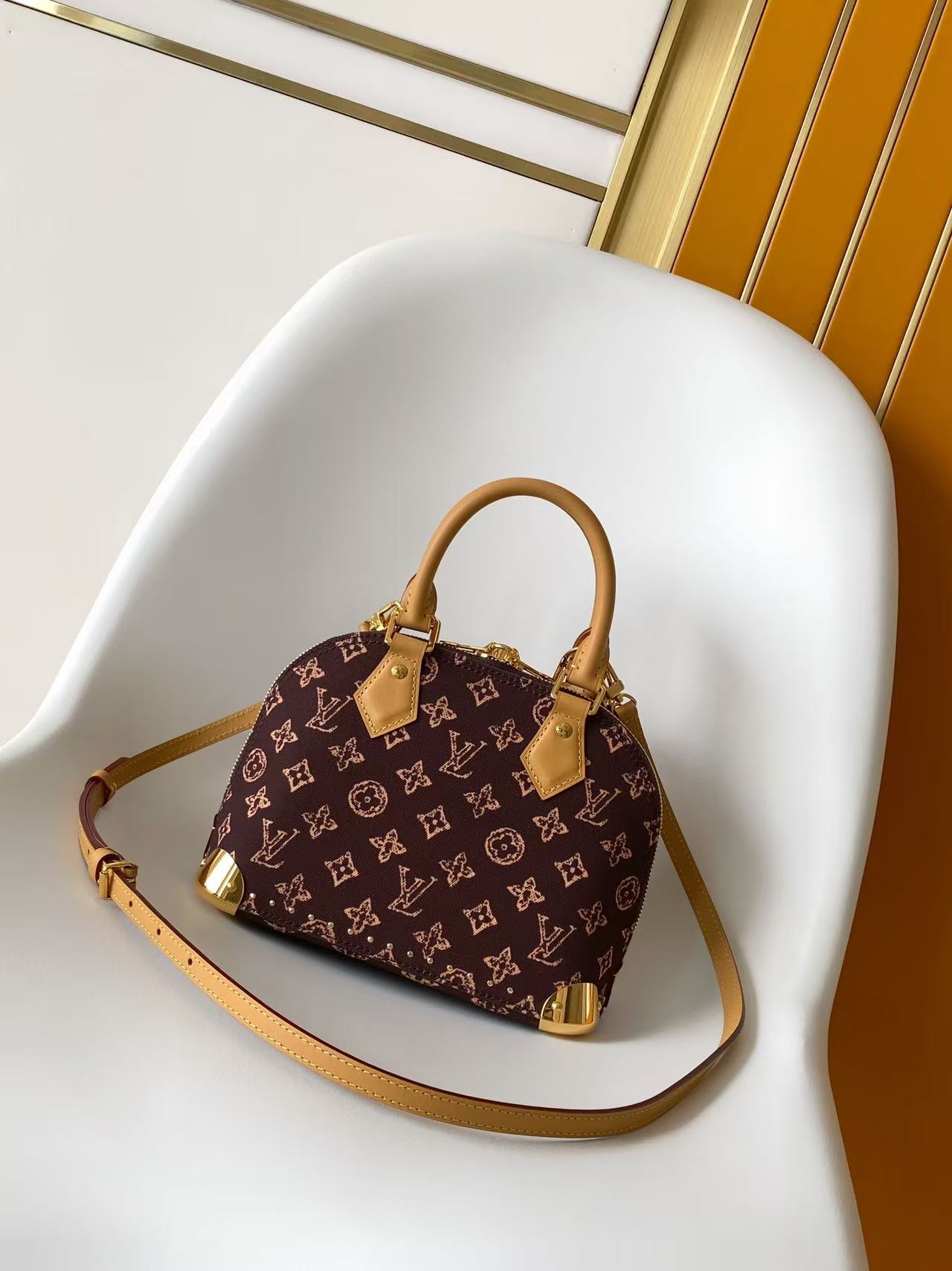 LV 高仿 女款 Alma 老花鏈條手提包 時尚斜背包| 12 LV 高仿 女款 Alma 老花鏈條手提包 時尚斜背包