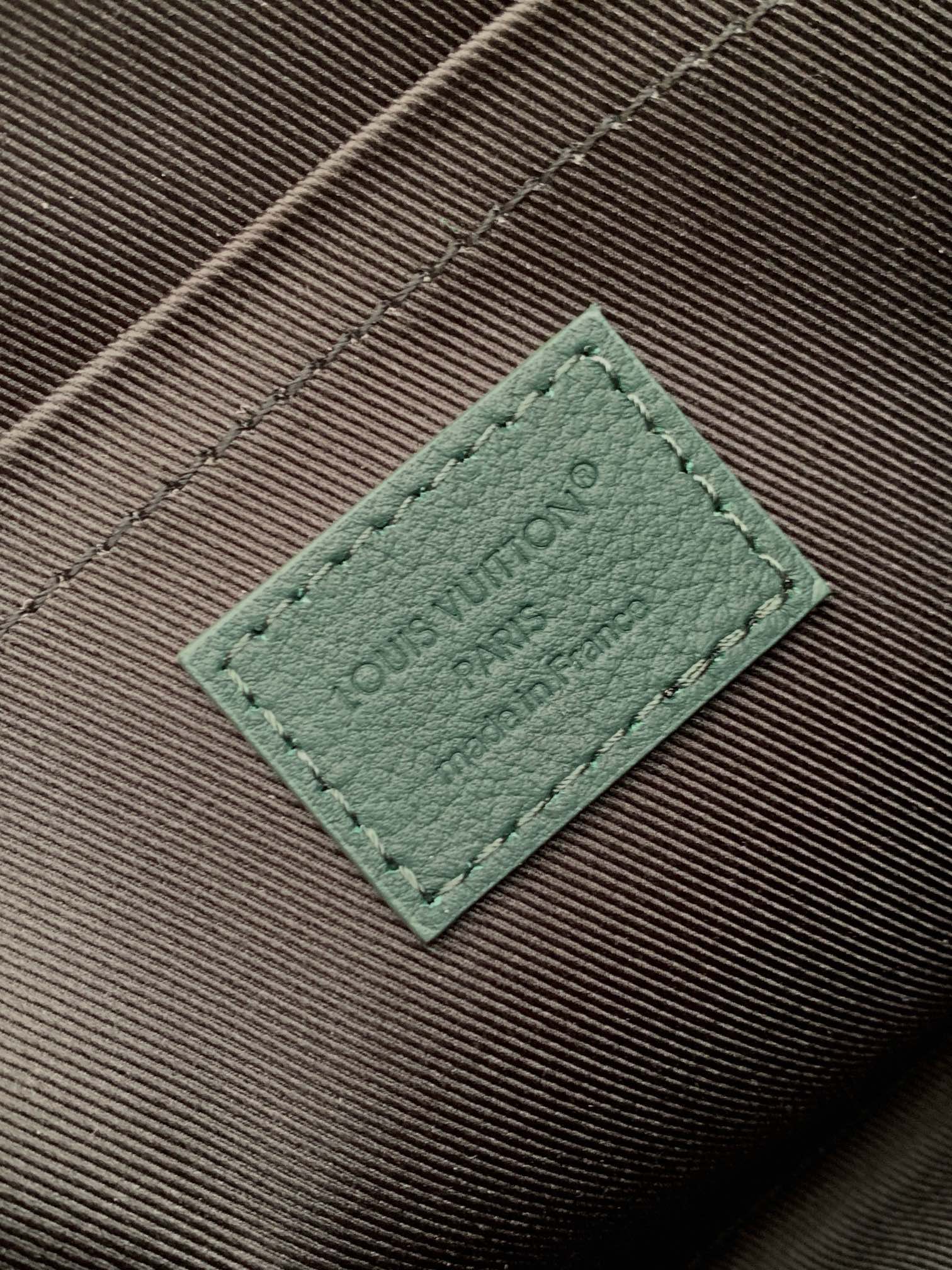 LV 一比一 男款 Monogram 綠色印花斜背包 時尚通勤包| 7 LV 一比一 男款 Monogram 綠色印花斜背包 時尚通勤包