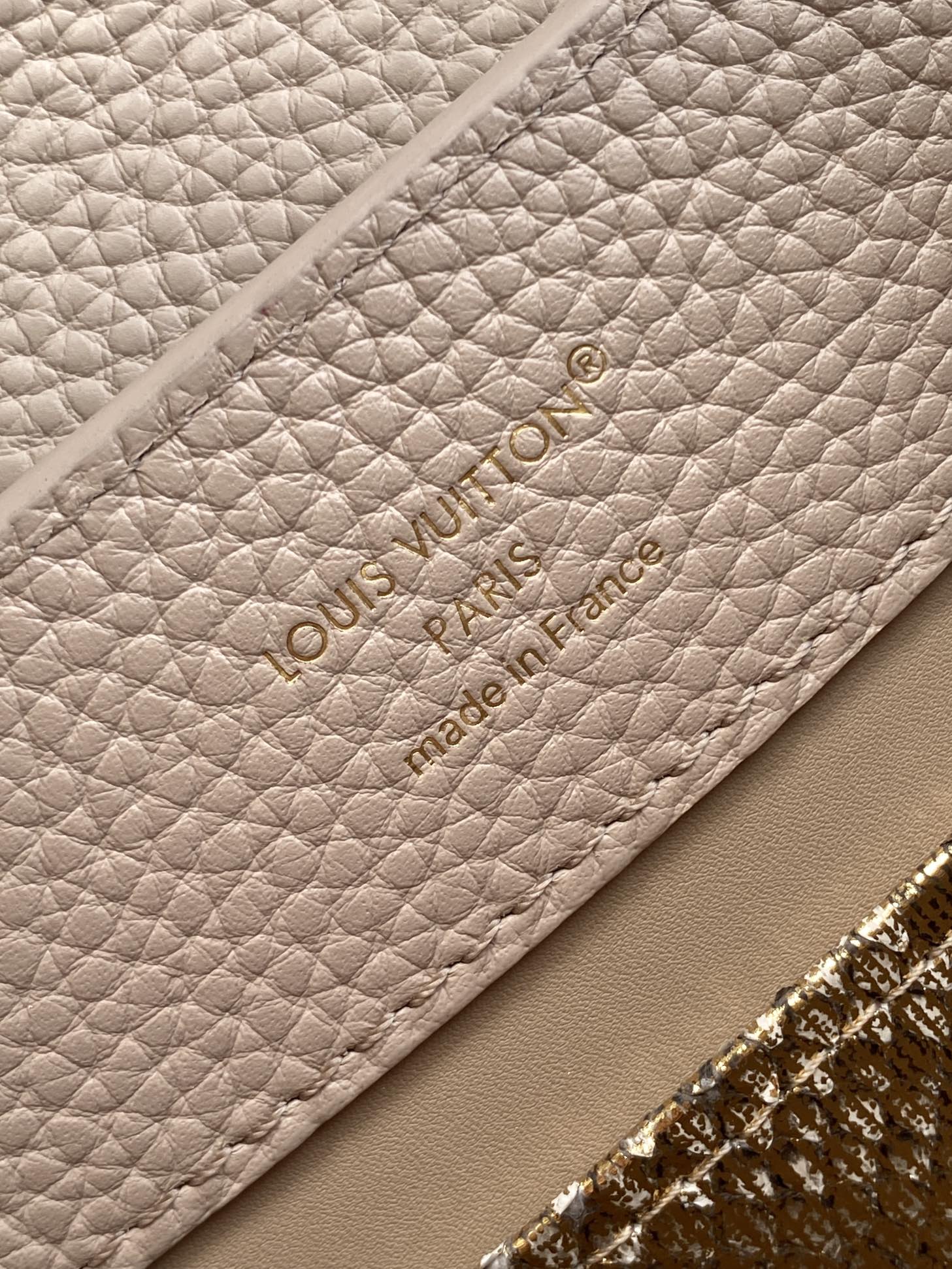LV 原單 女款 Capucines 米灰蛇紋手提包 高級斜背包| 7 LV 原單 女款 Capucines 米灰蛇紋手提包 高級斜背包