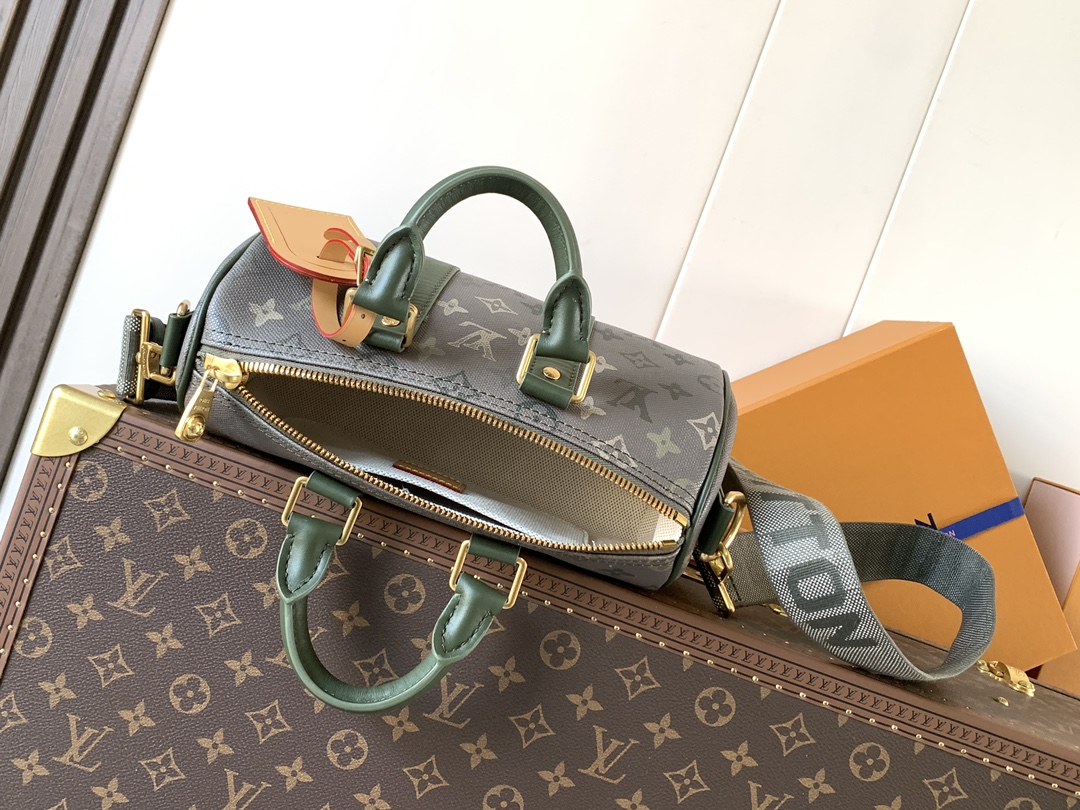LV A貨 男款 Monogram 灰綠手提旅行包 時尚斜背包| 7 LV A貨 男款 Monogram 灰綠手提旅行包 時尚斜背包