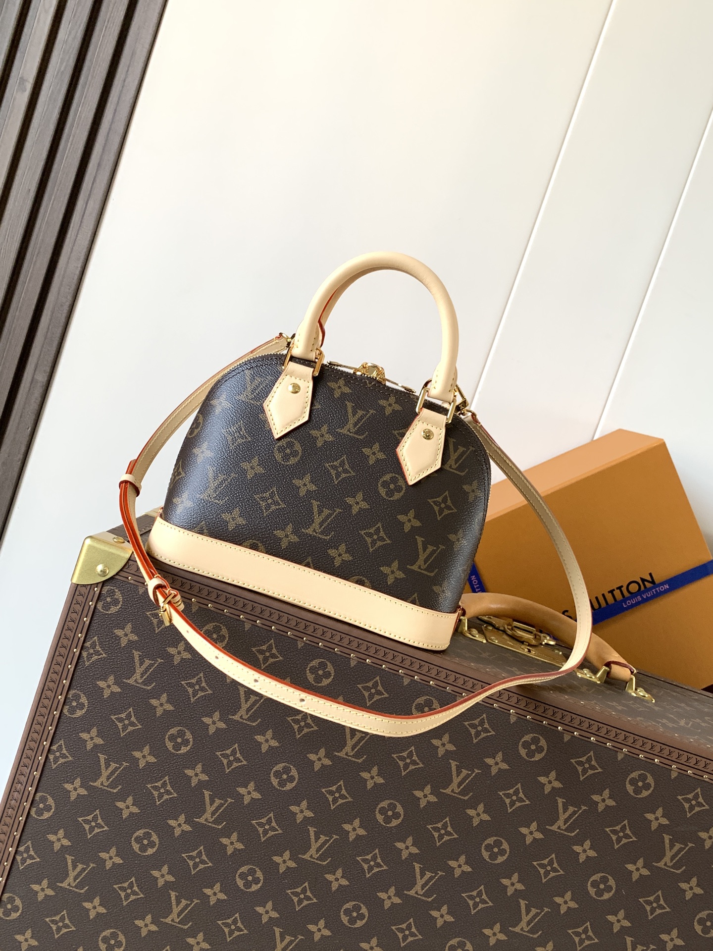 LV 高仿 女款 Alma 老花米色手提包 優雅斜背包| 13 LV 高仿 女款 Alma 老花米色手提包 優雅斜背包