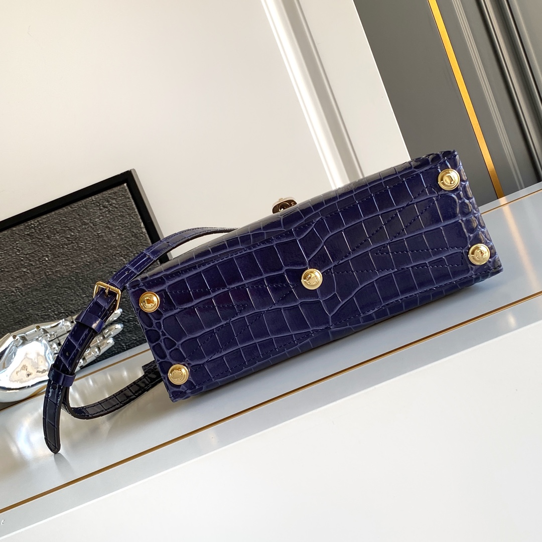 LV 原單 女款 Capucines 深藍色迷你手提包 精緻斜背包| 12 LV 原單 女款 Capucines 深藍色迷你手提包 精緻斜背包