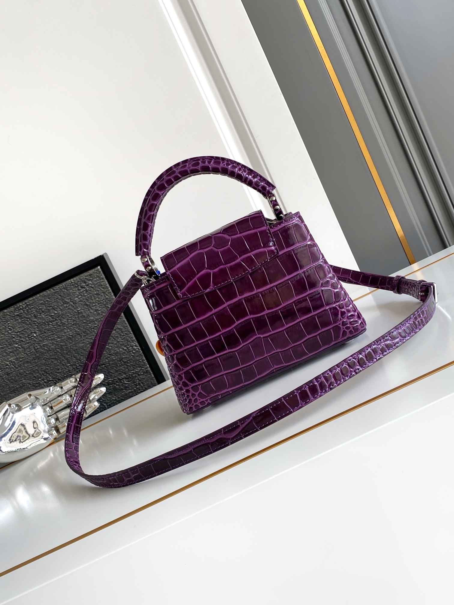 LV 高仿 女款 Capucines 紫色迷你斜背包 時尚手提包| 13 LV 高仿 女款 Capucines 紫色迷你斜背包 時尚手提包
